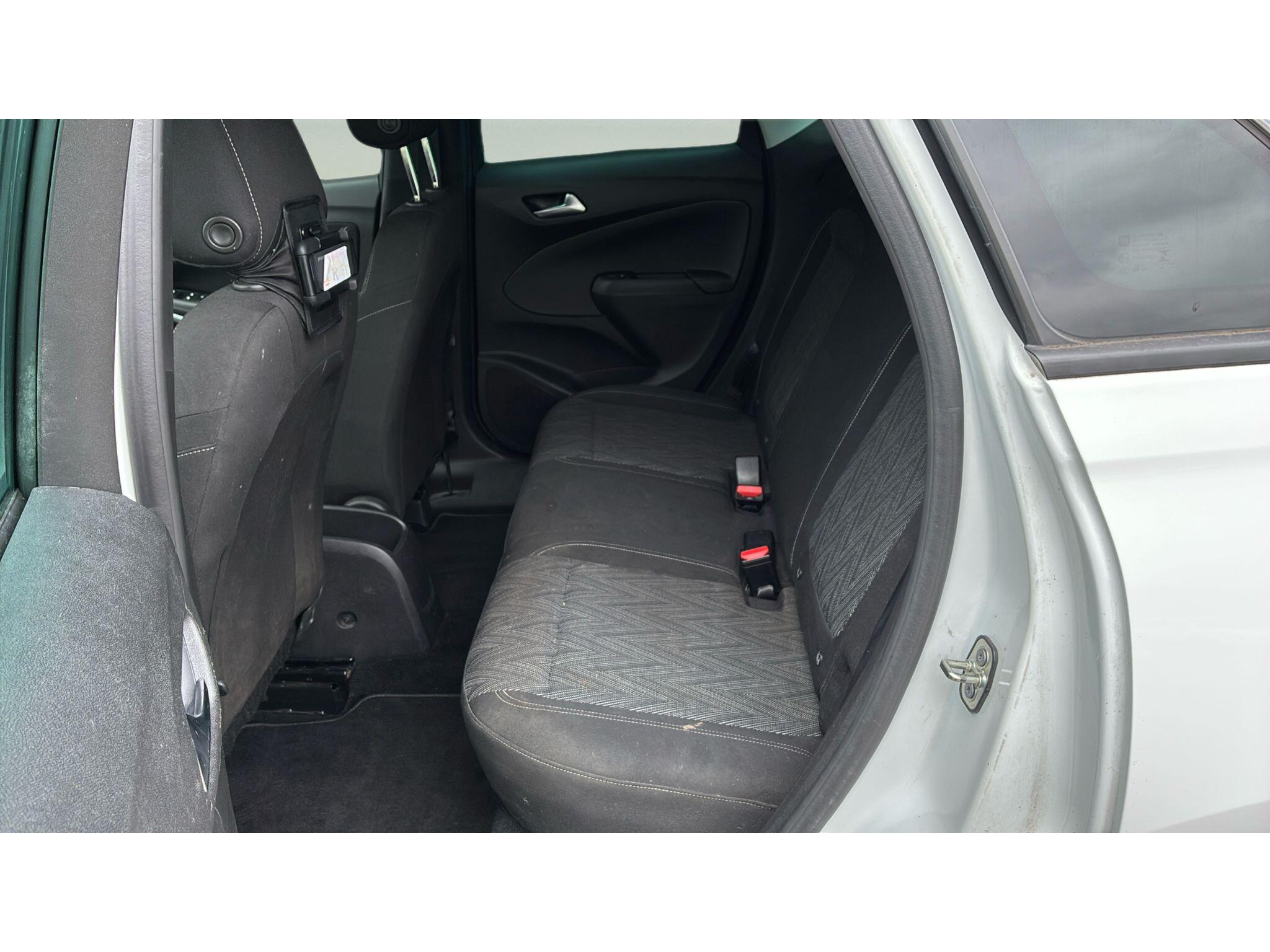 Vauxhall Crossland X view 10