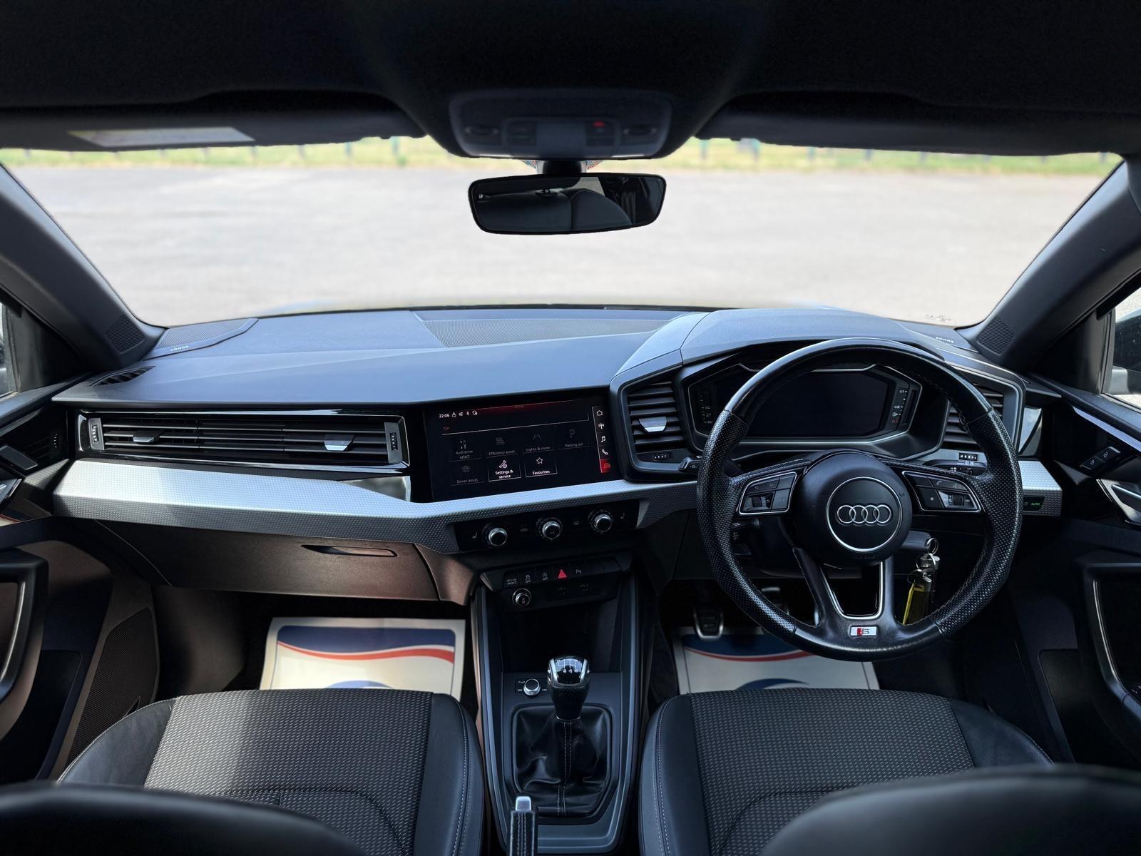 Audi A1 view 22