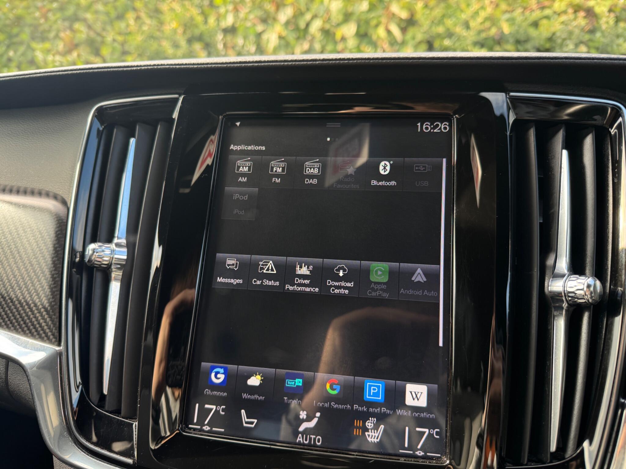 Volvo V90 Cross Country view 45