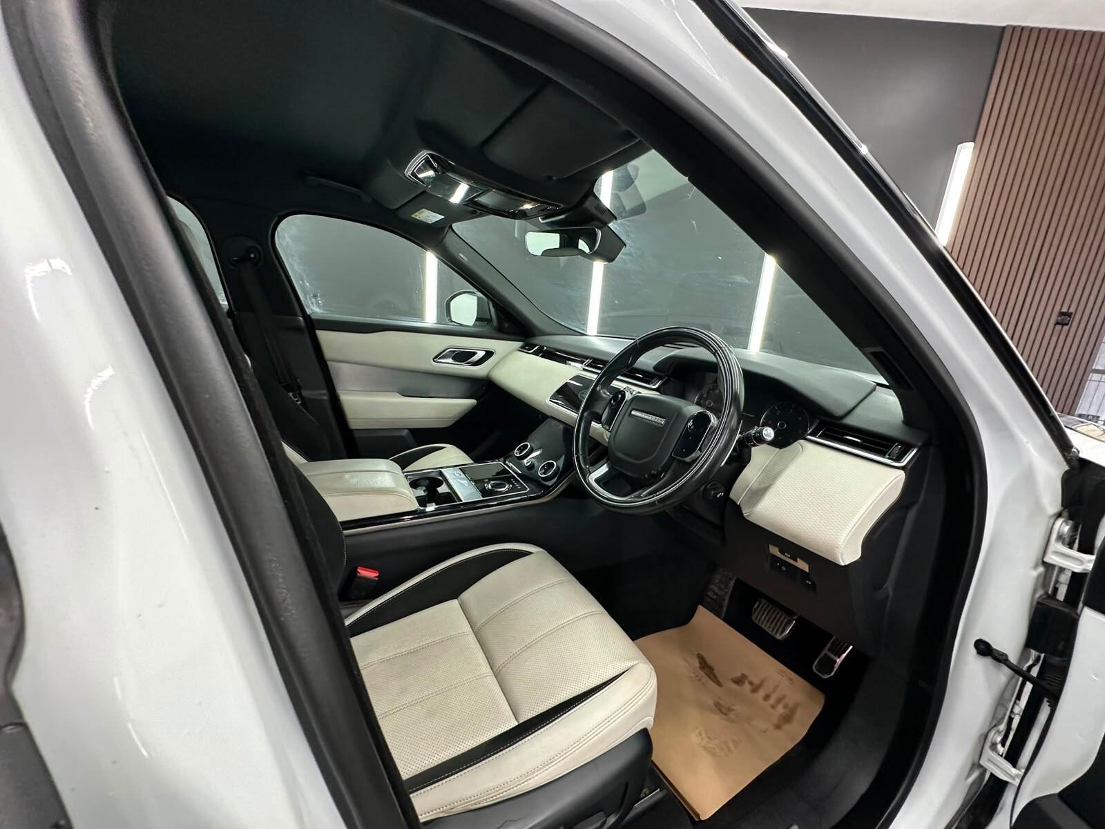 Land Rover Range Rover Velar view 35