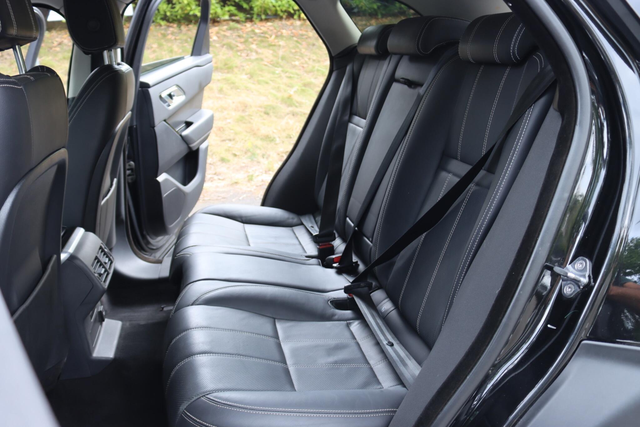 Land Rover Range Rover Velar view 5