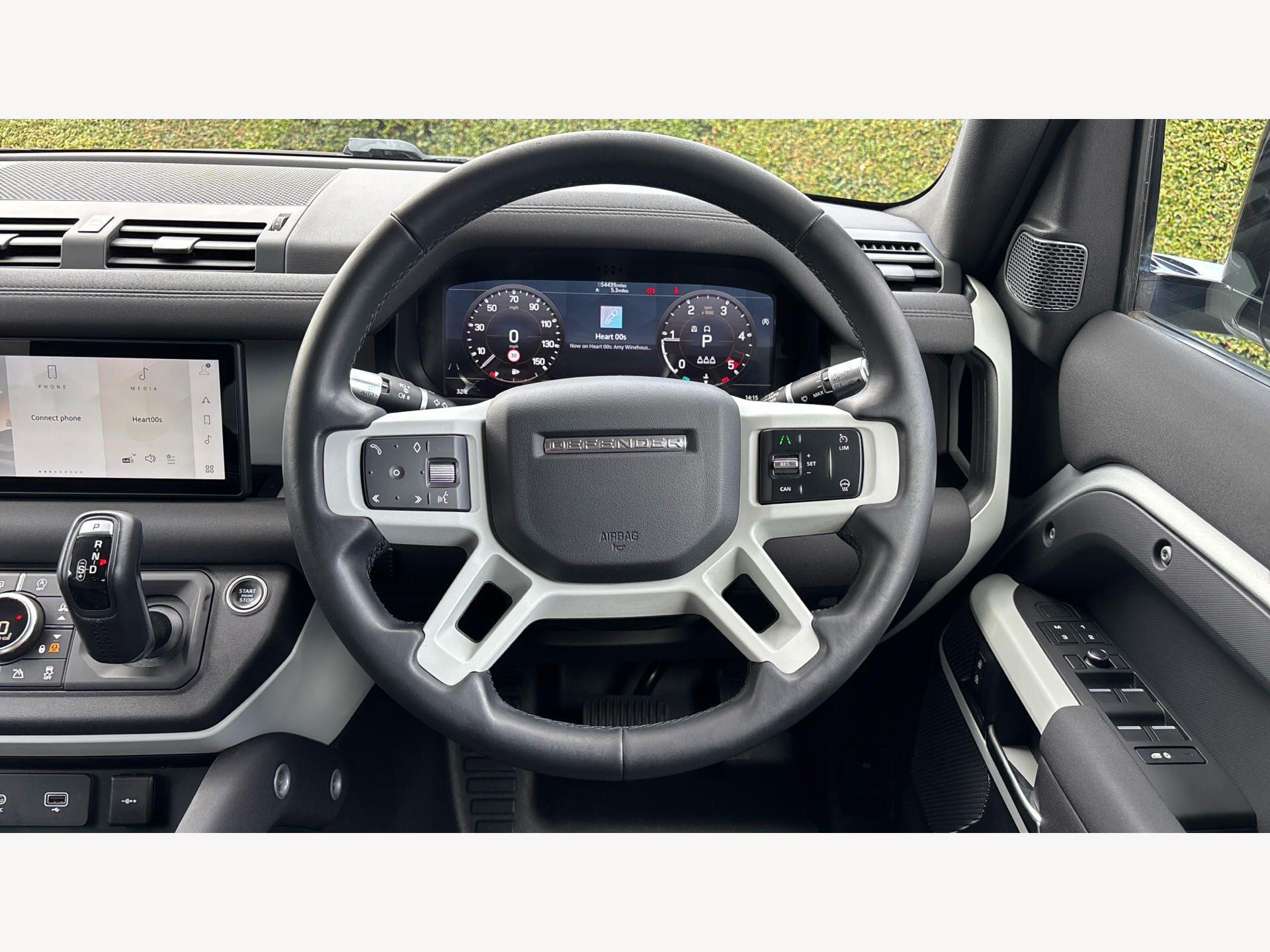 Land Rover Defender view 18
