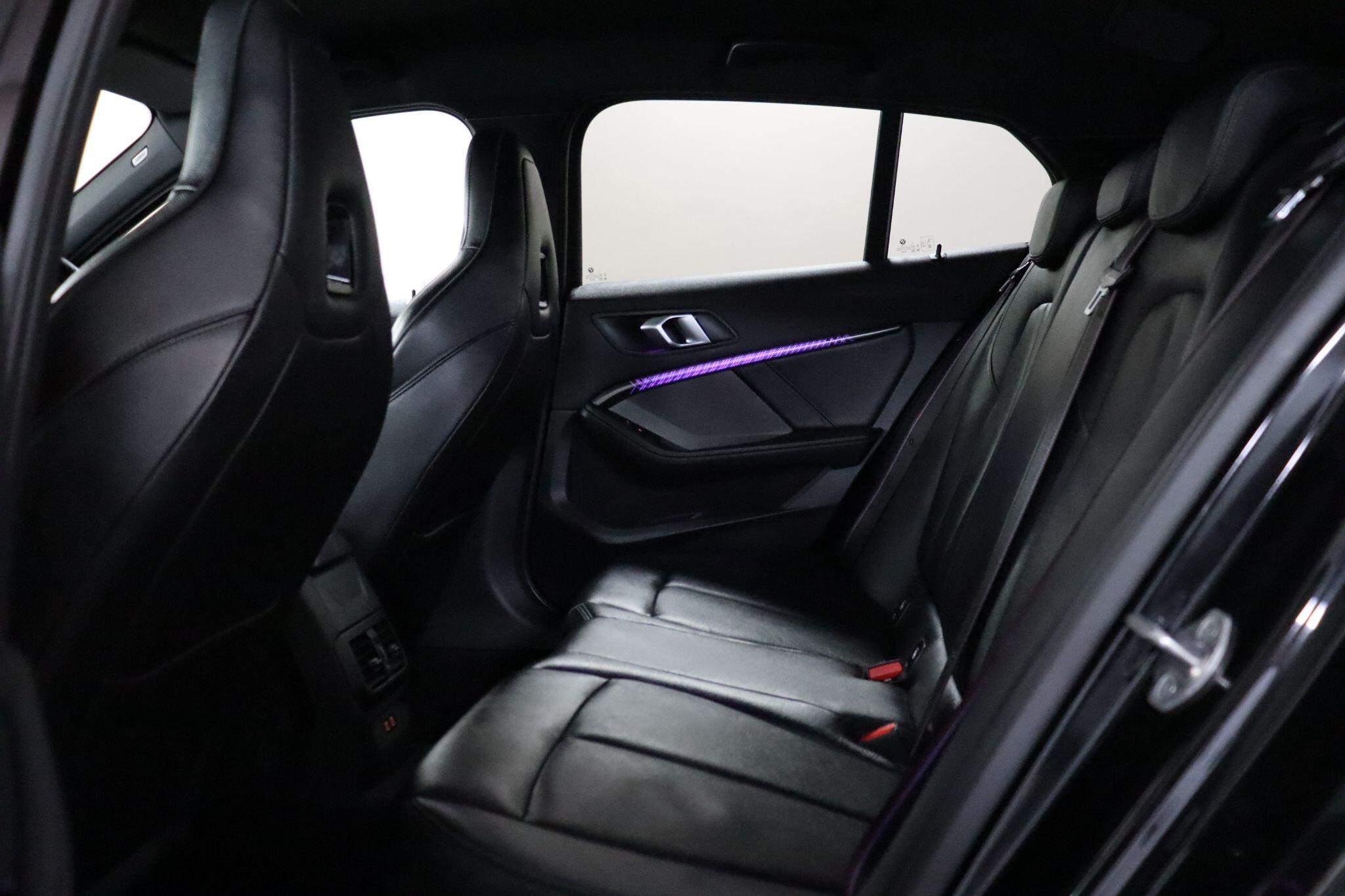 BMW 1 Series view 45