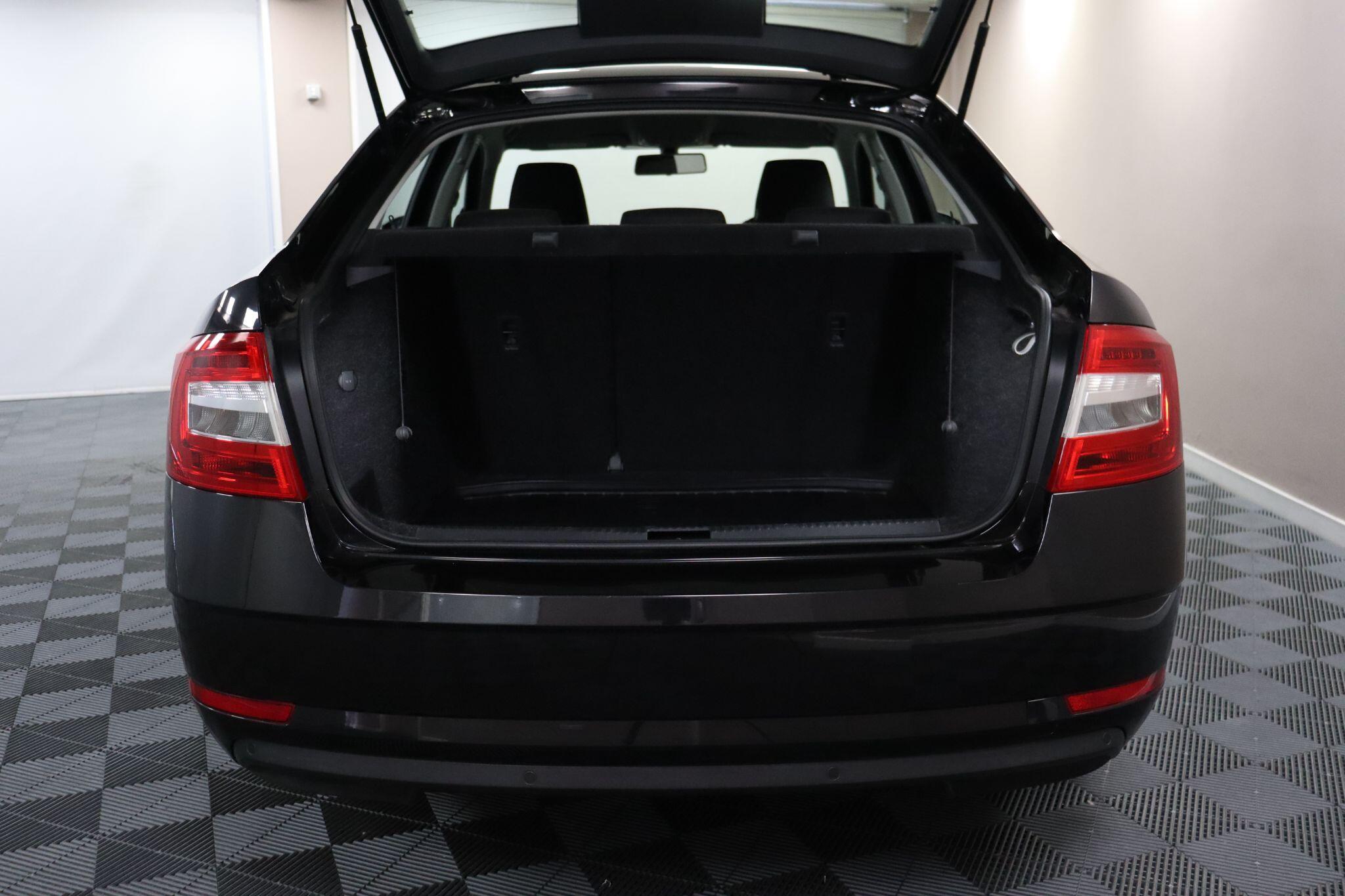 Skoda Octavia view 14