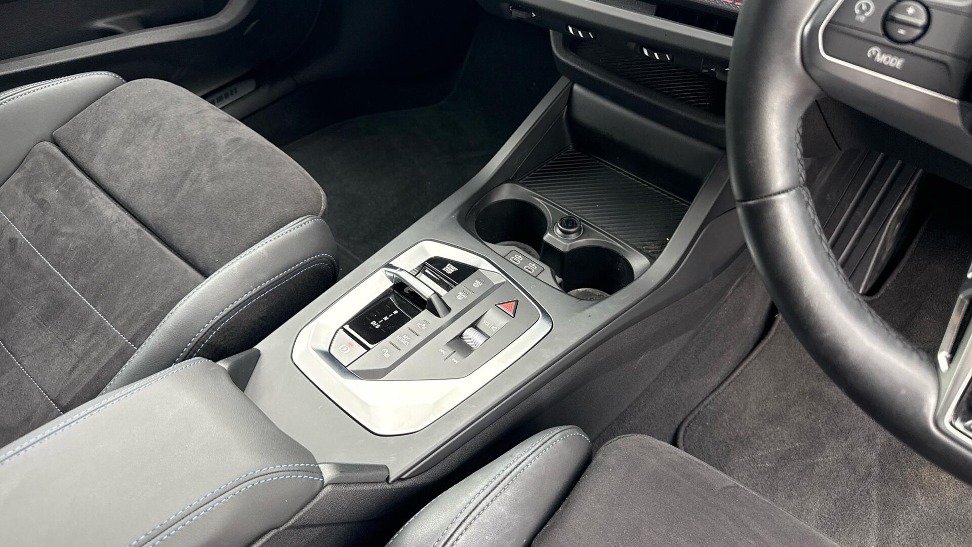 BMW 1 Series view 10