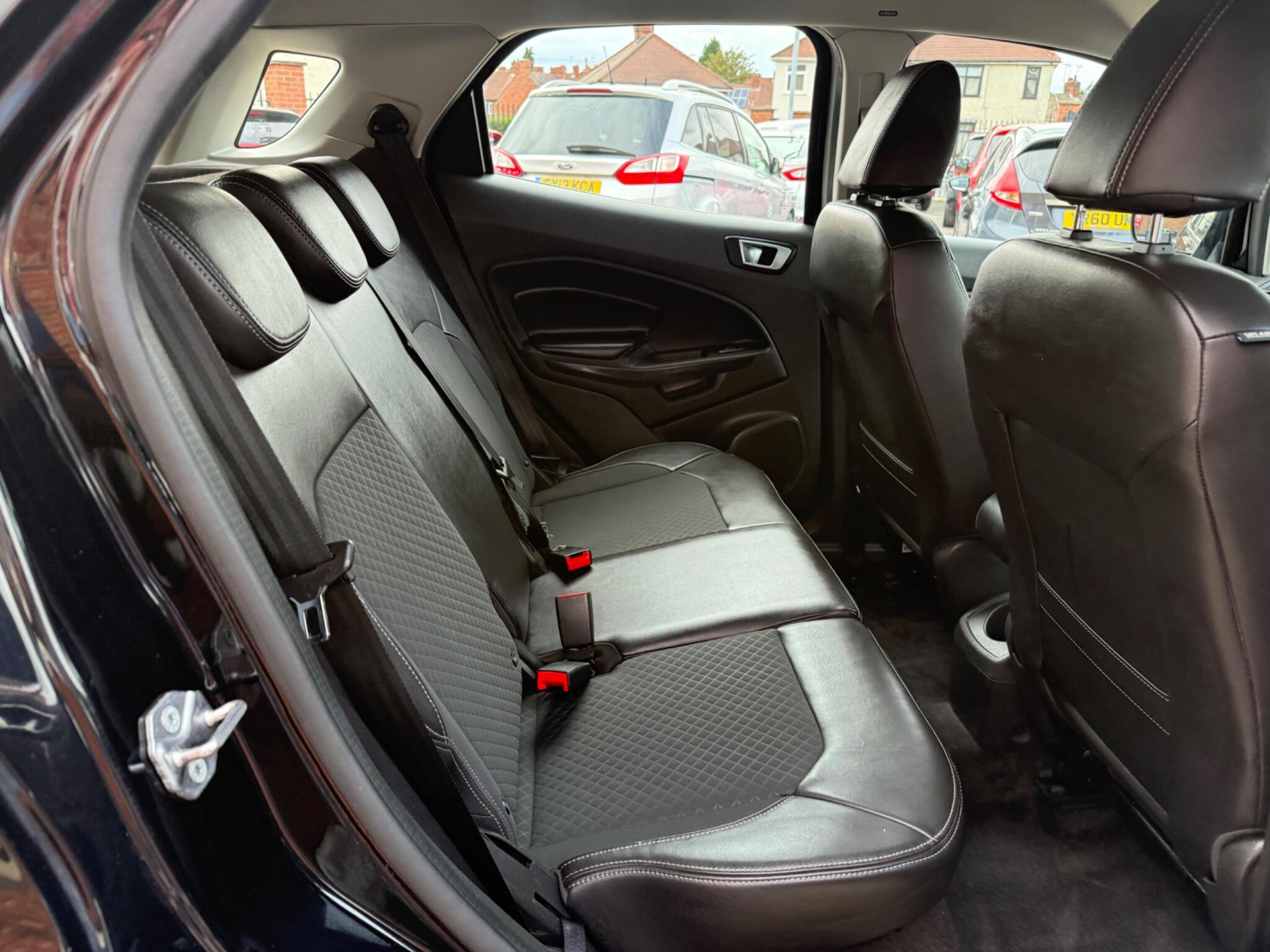 Ford Ecosport view 16