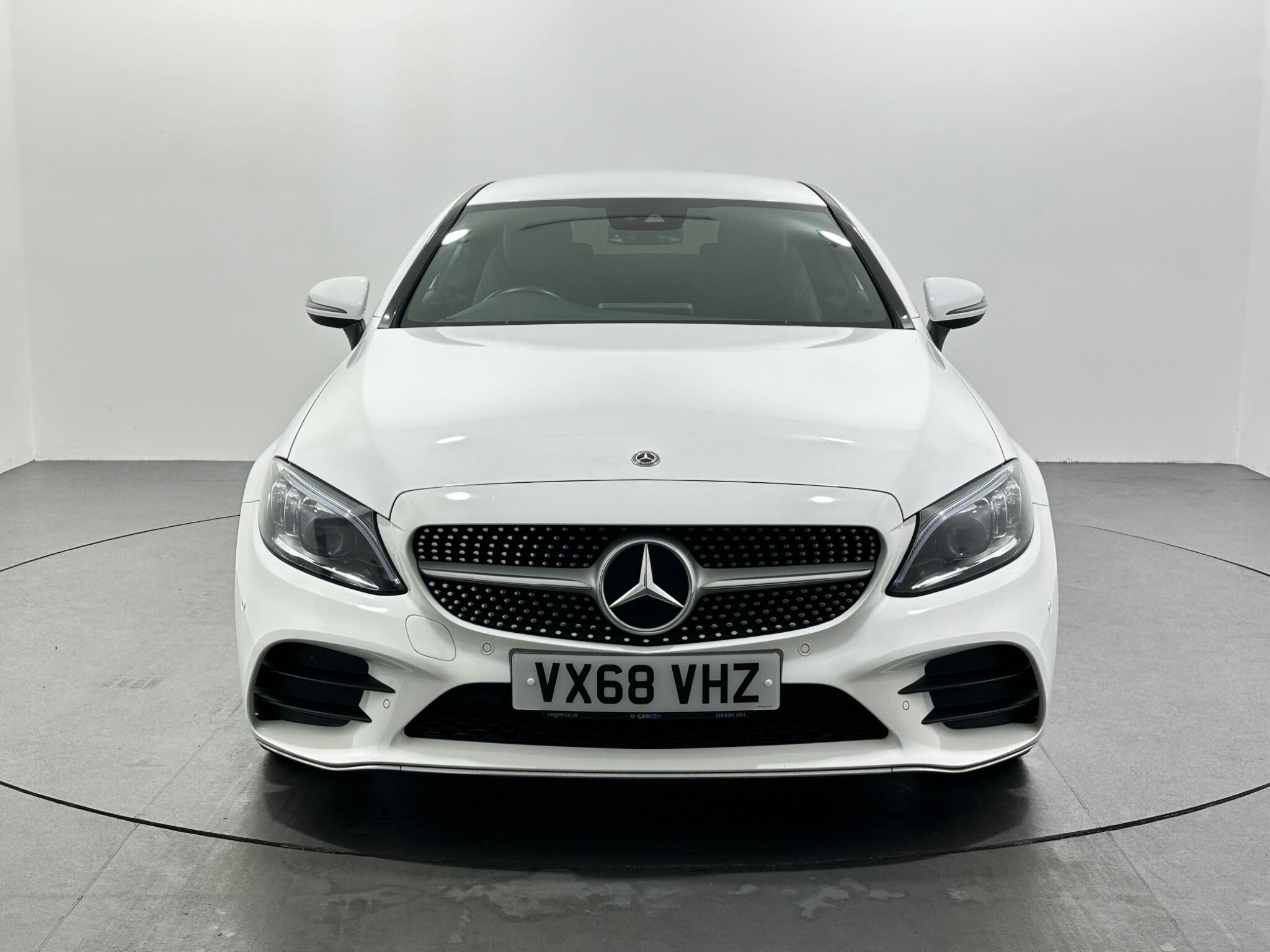 Mercedes-Benz C-Class view 3