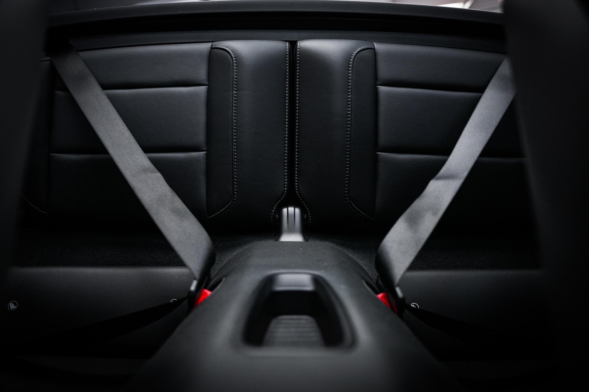 Porsche 911 view 25