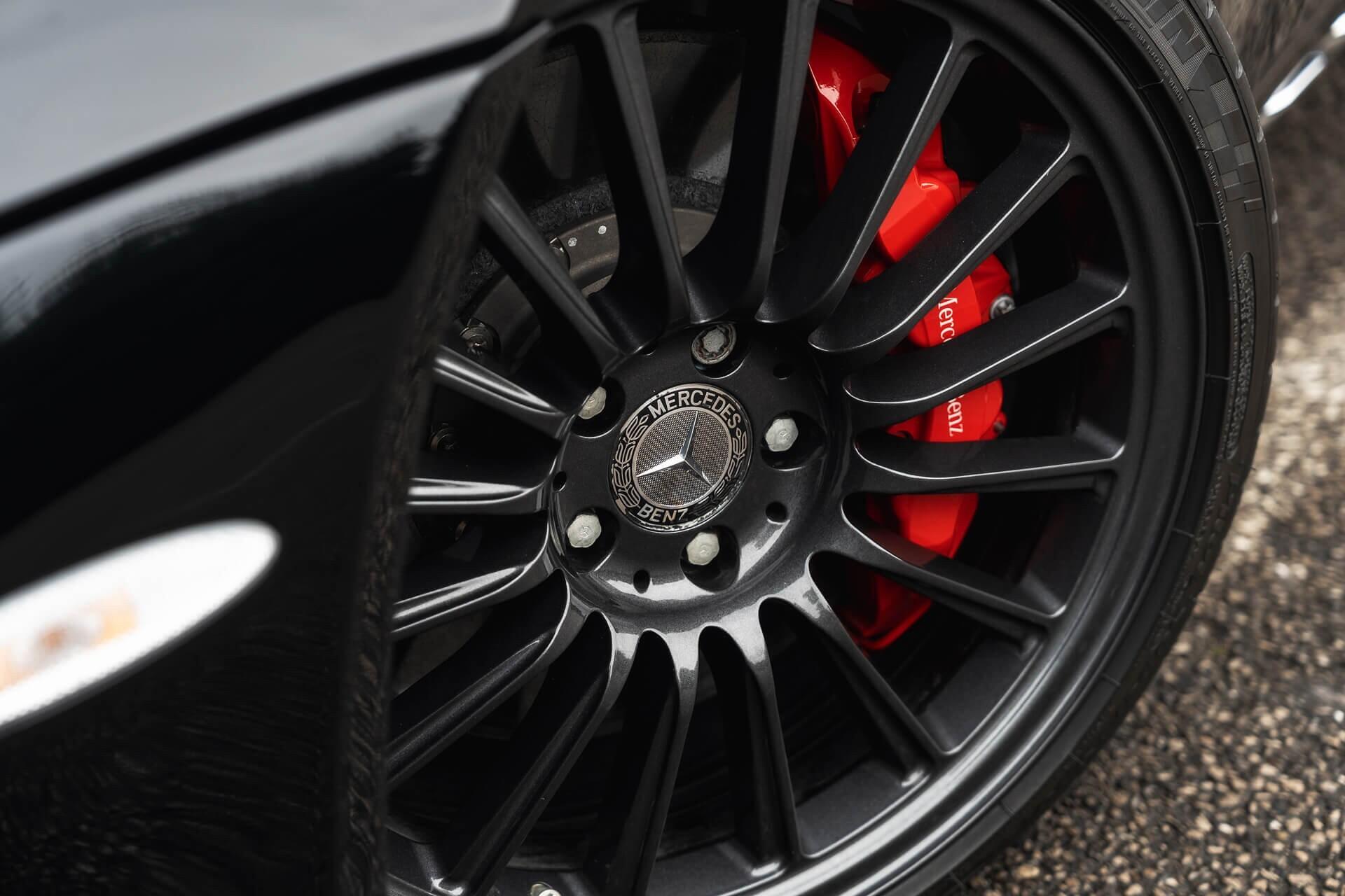 Mercedes-Benz SLR view 86