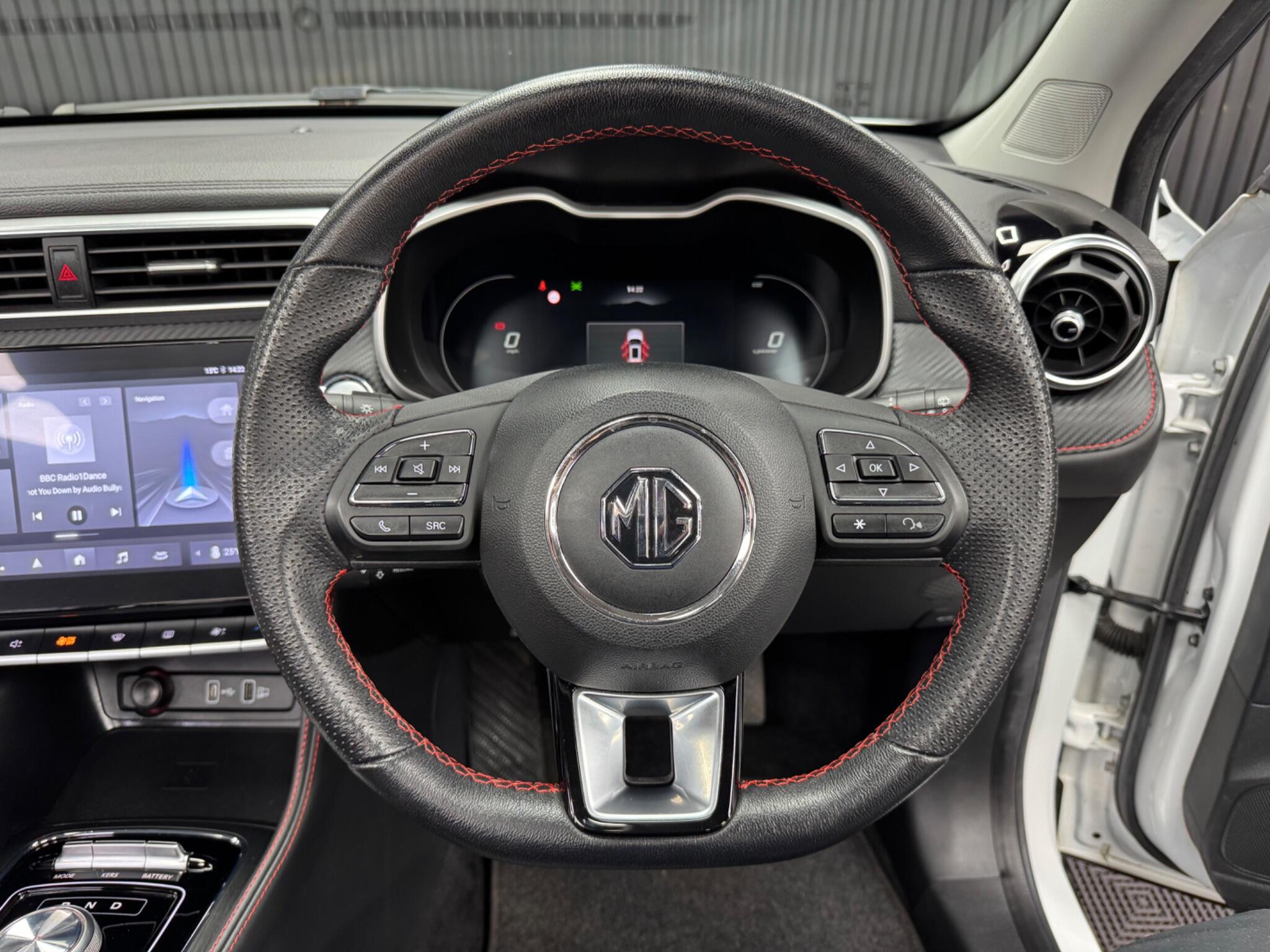 MG ZS view 19
