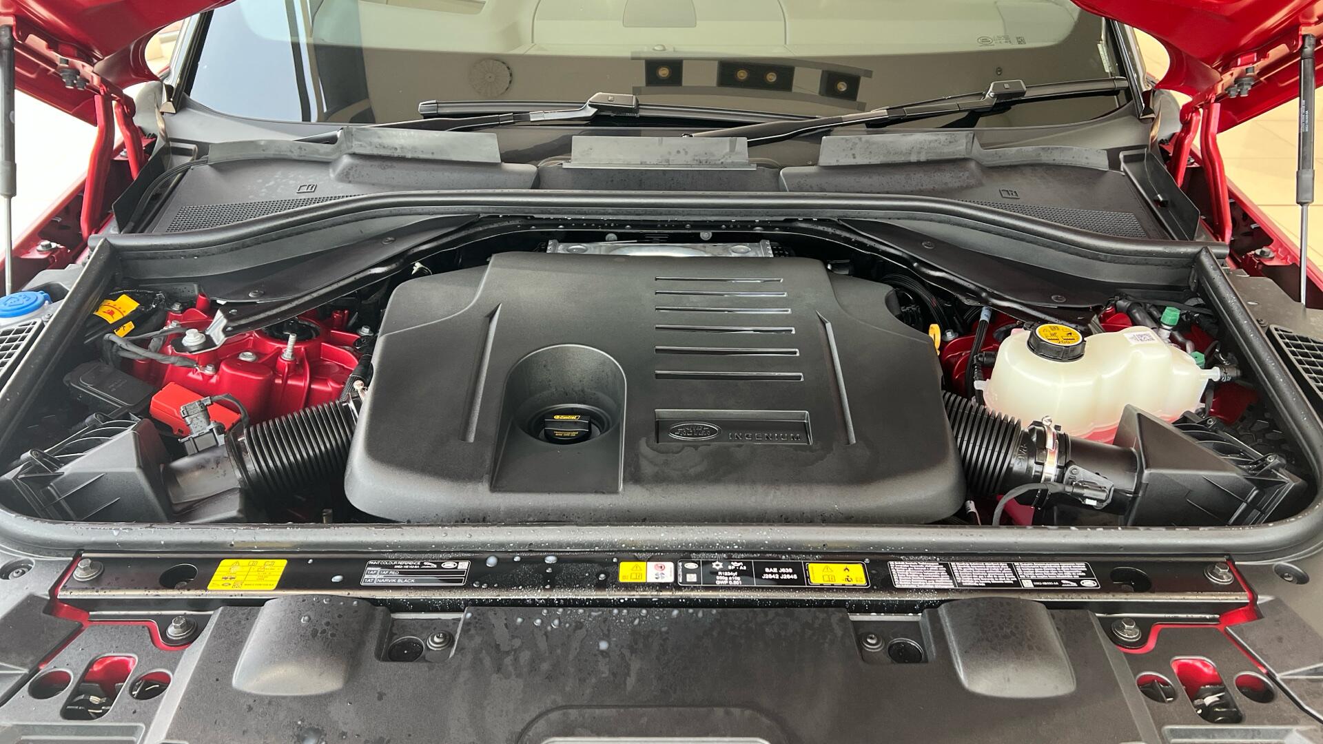 Land Rover Range Rover Sport view 16