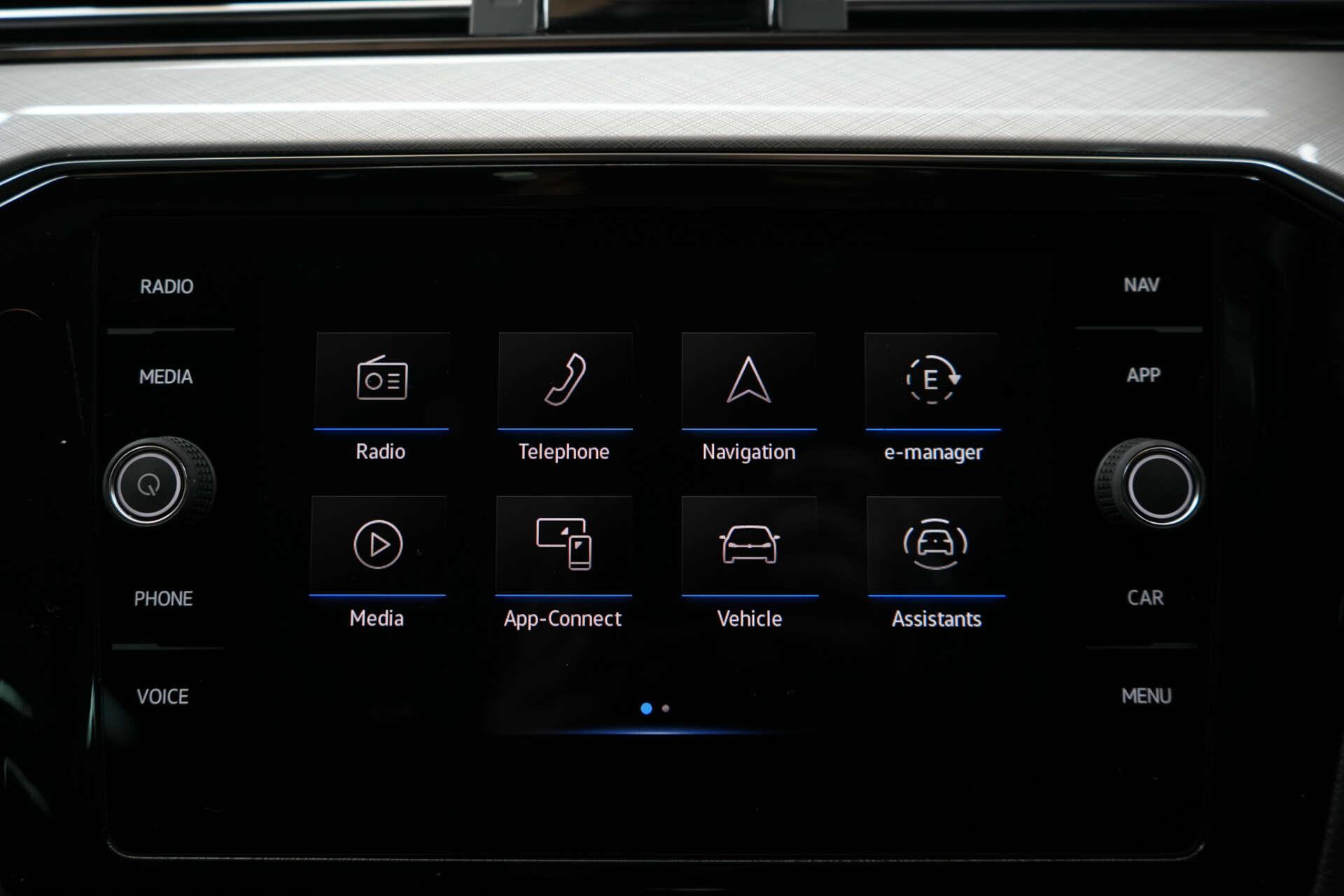 Volkswagen Passat view 29