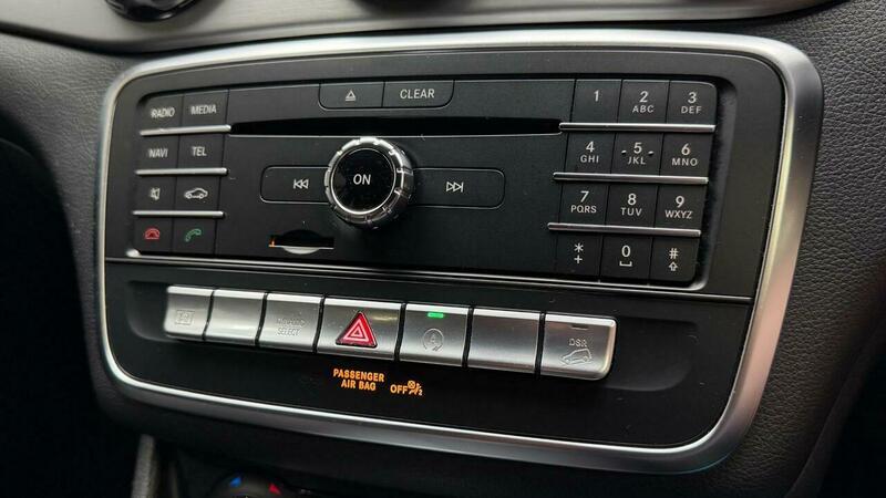 Mercedes-Benz GLA view 15