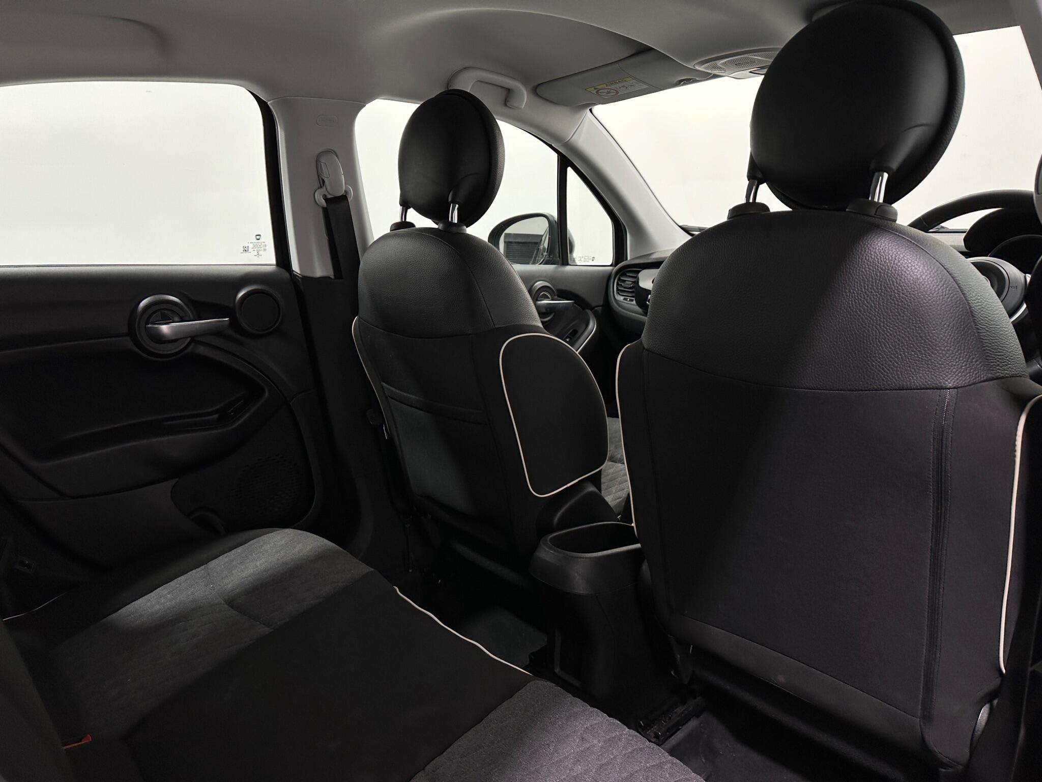 Fiat 500x view 38