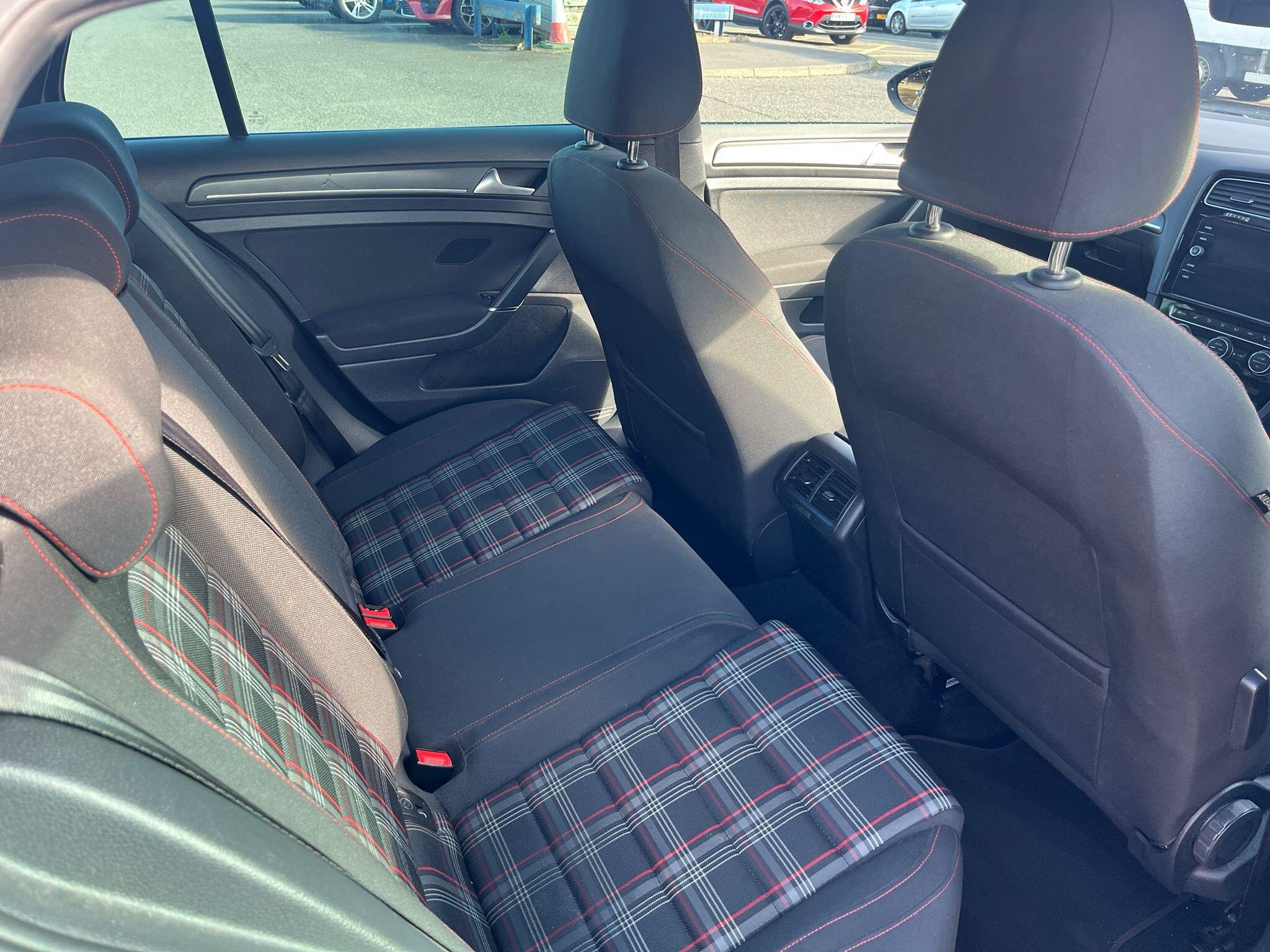 Volkswagen Golf view 15