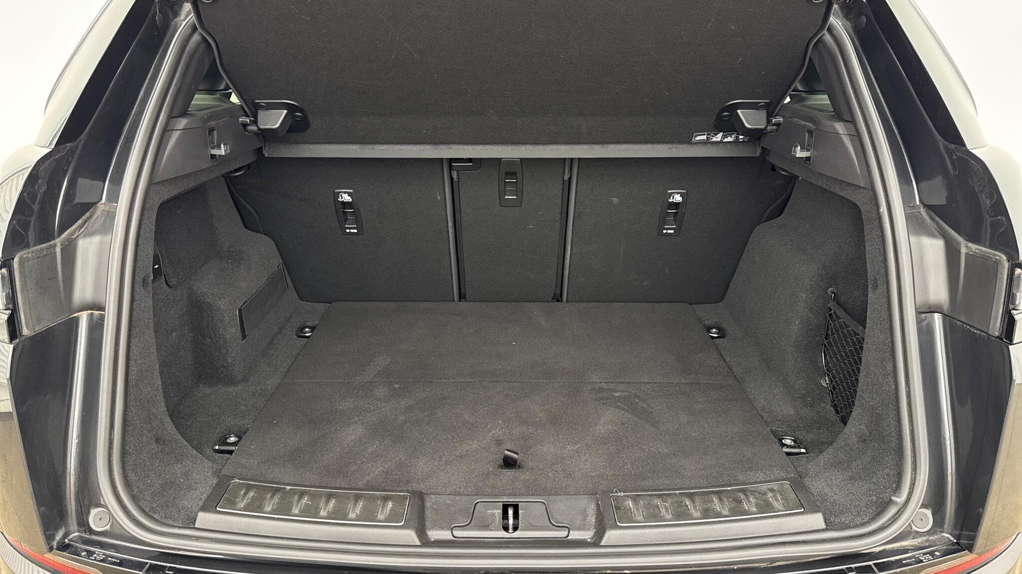 Land Rover Range Rover Evoque view 10