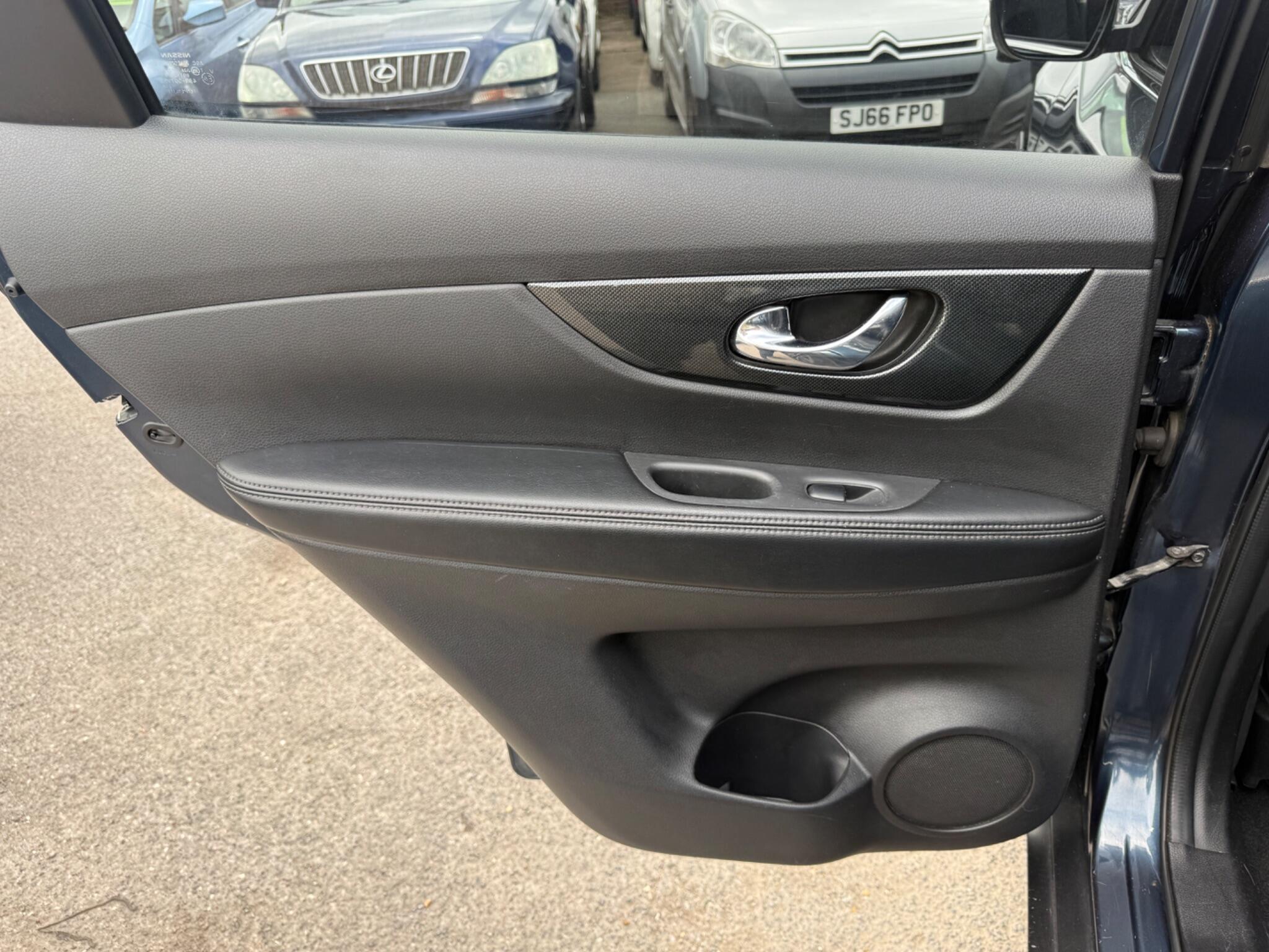 Nissan X-Trail - Image 61