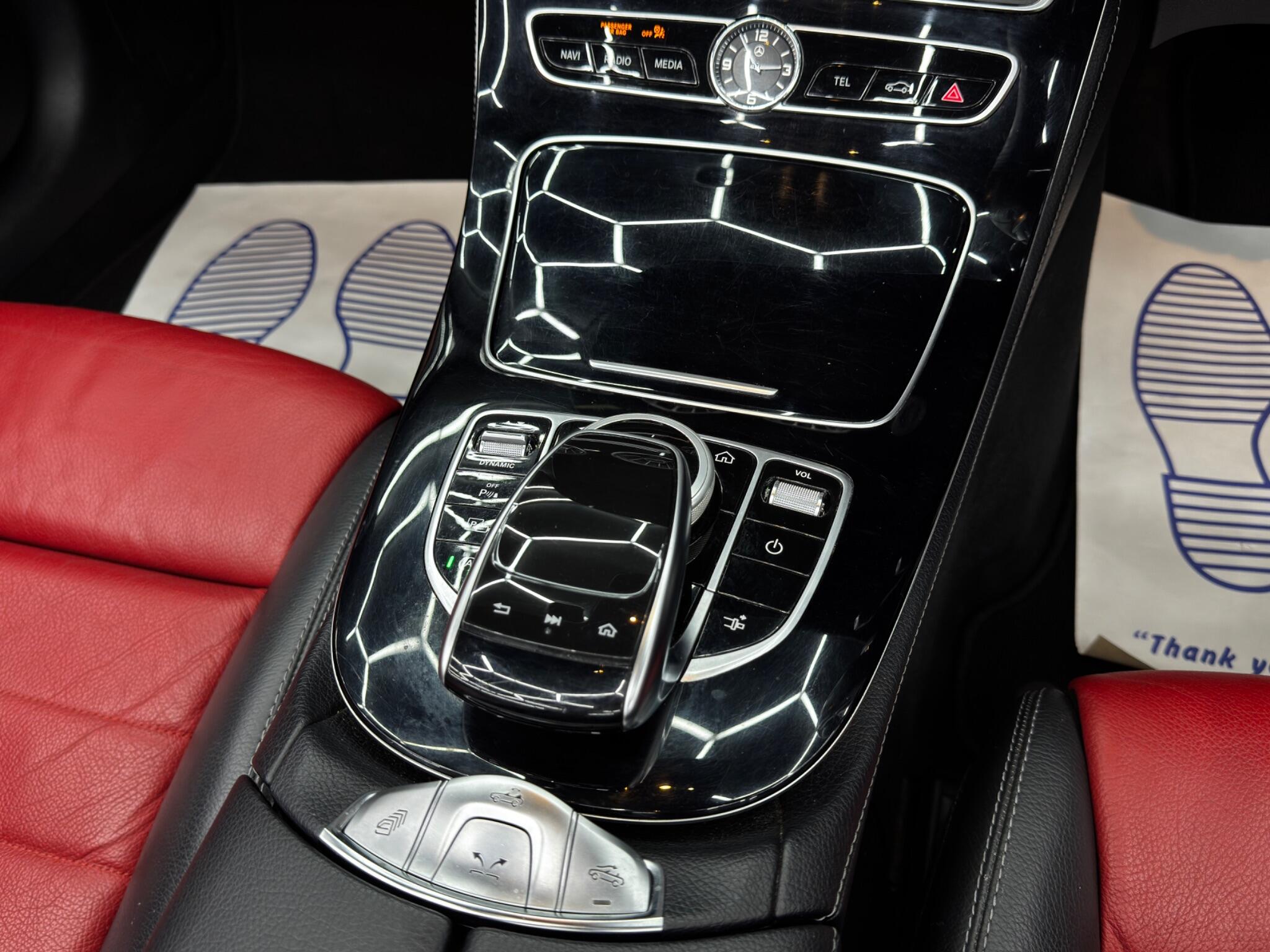 Mercedes-Benz E-Class view 24
