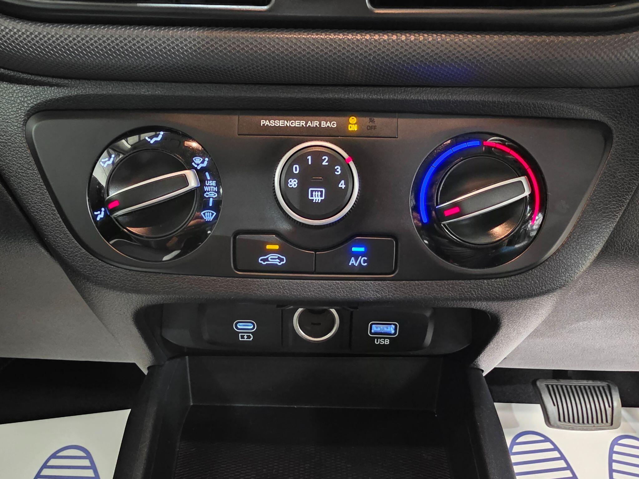 Hyundai I10 view 9