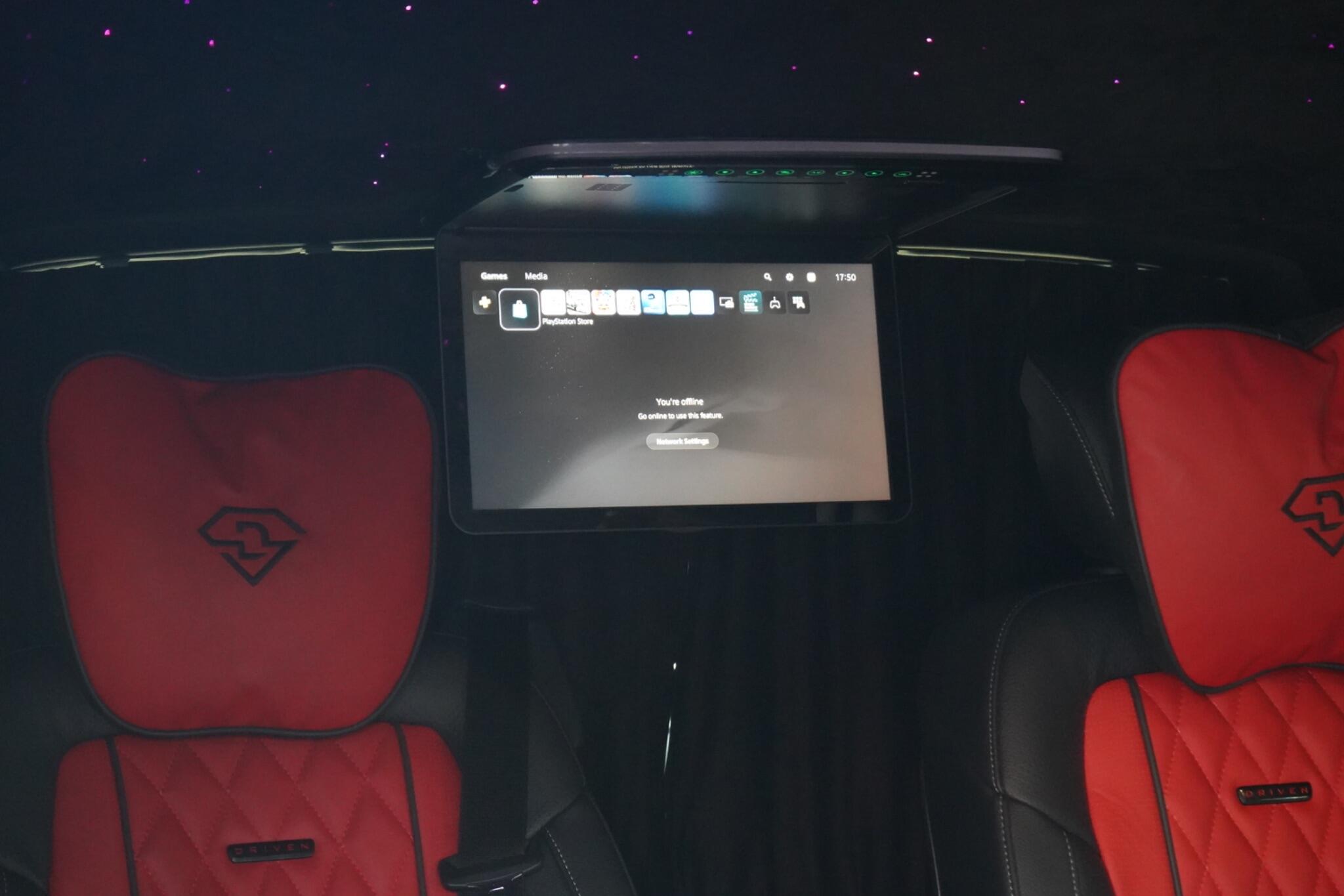 Mercedes-Benz V-Class view 20