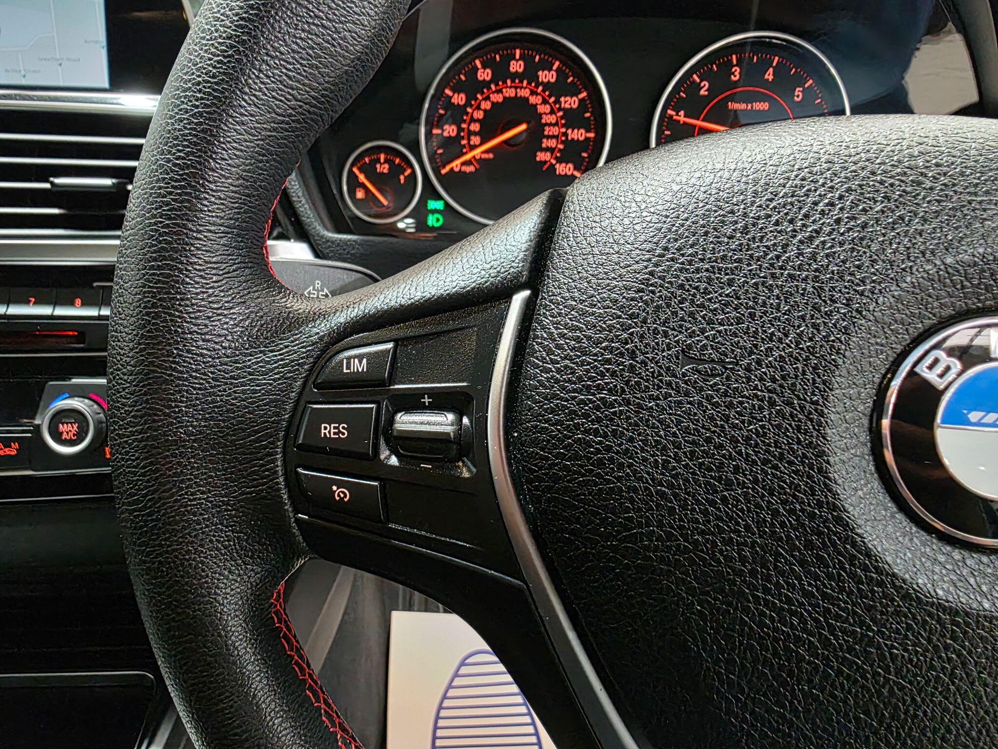 BMW 3 Series view 17