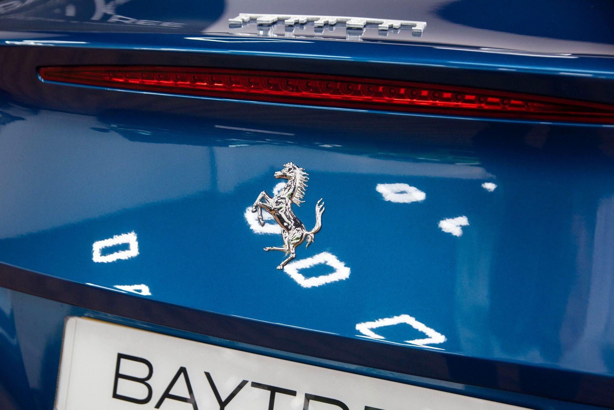 Ferrari California view 21