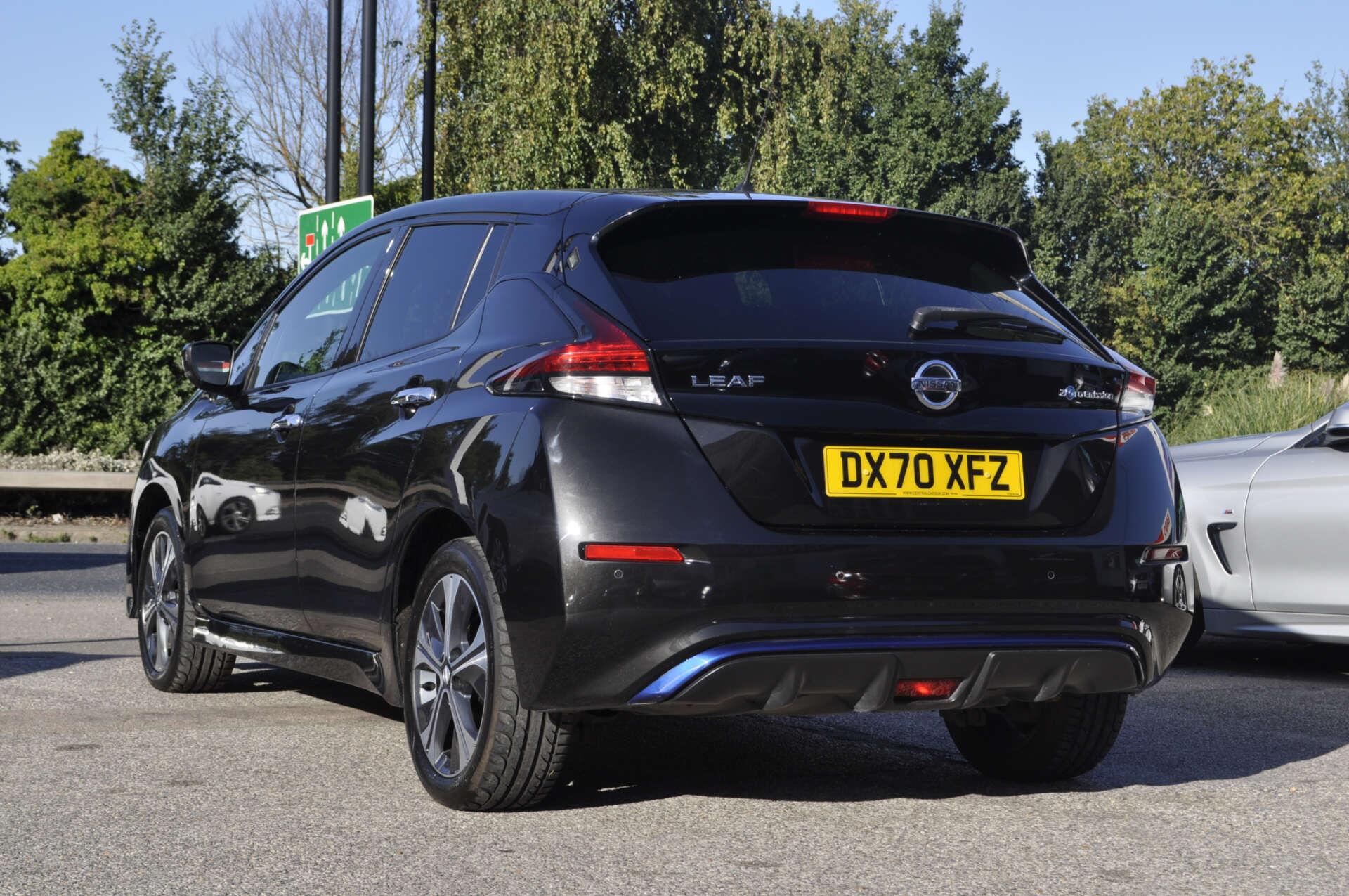 Nissan Leaf view 31