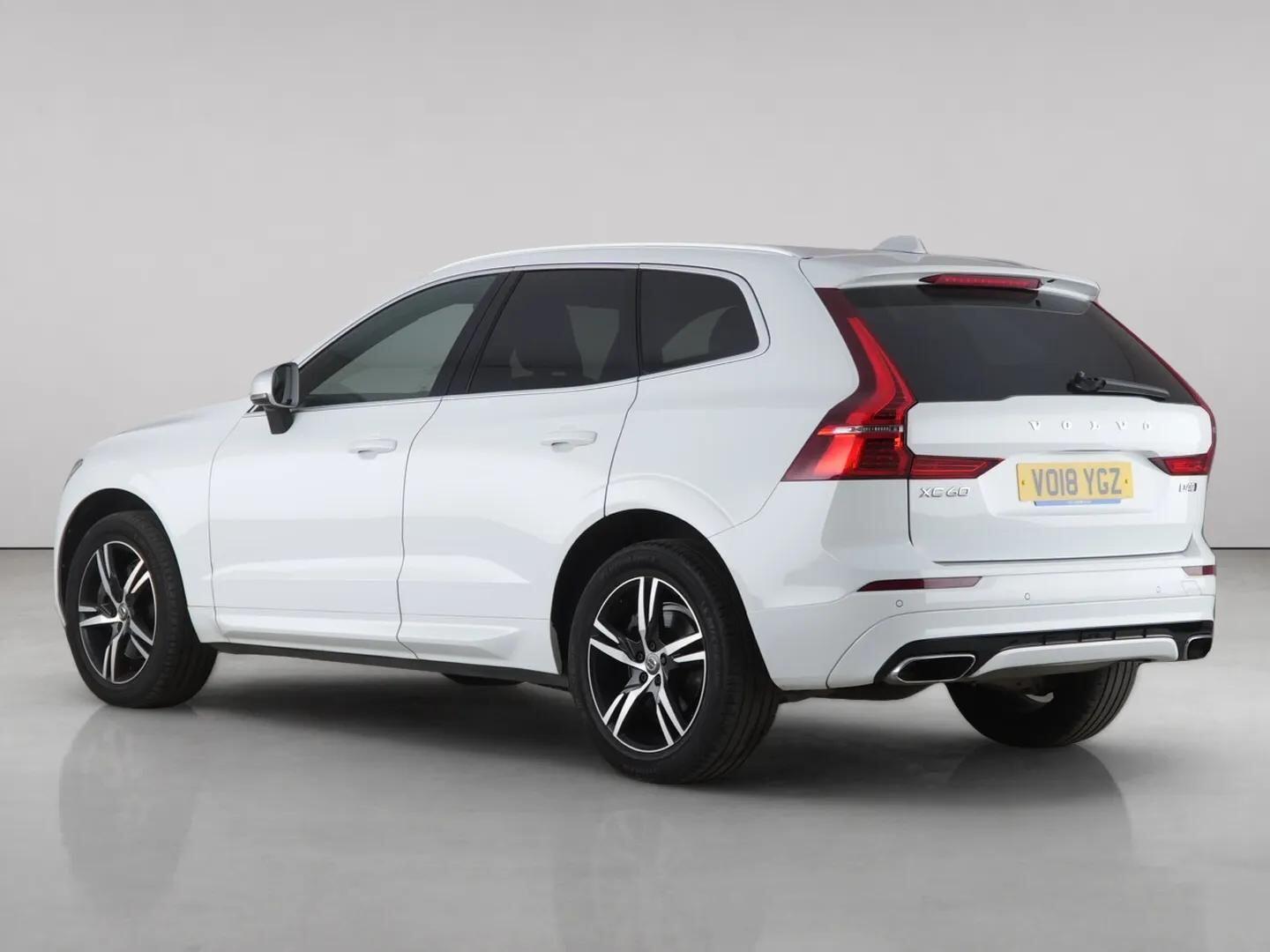 Volvo XC60 view 5