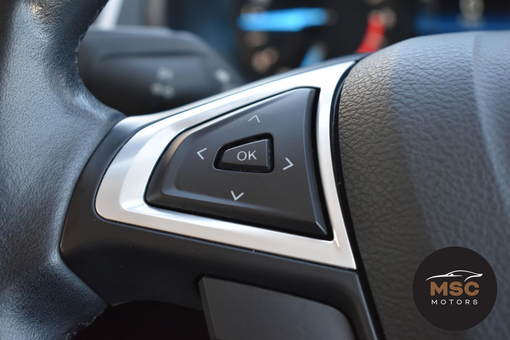 Ford Galaxy view 46
