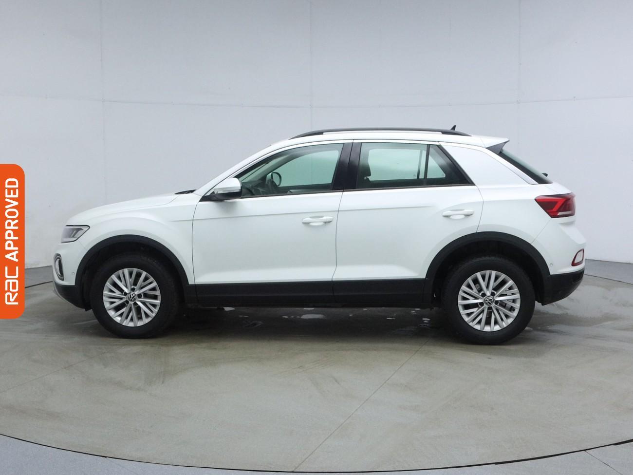 Volkswagen T-Roc view 26