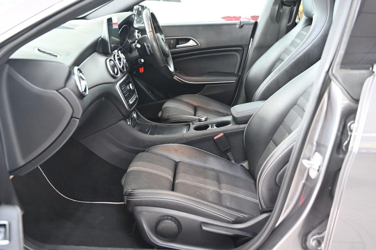 Mercedes-Benz Cla view 14