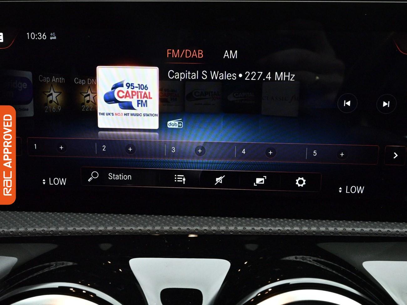Mercedes-Benz Cla view 19