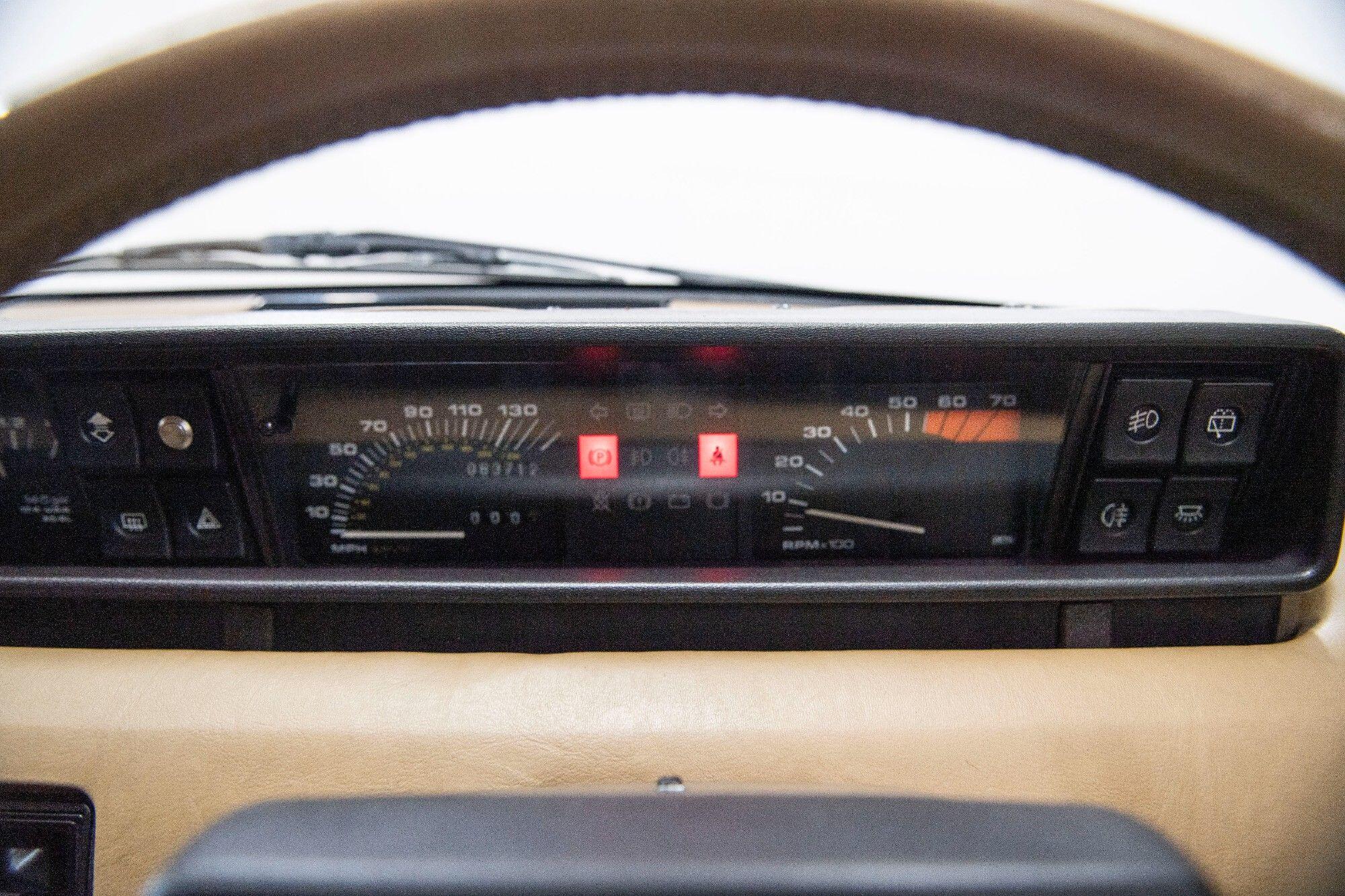 Rover 1982 Rover view 15
