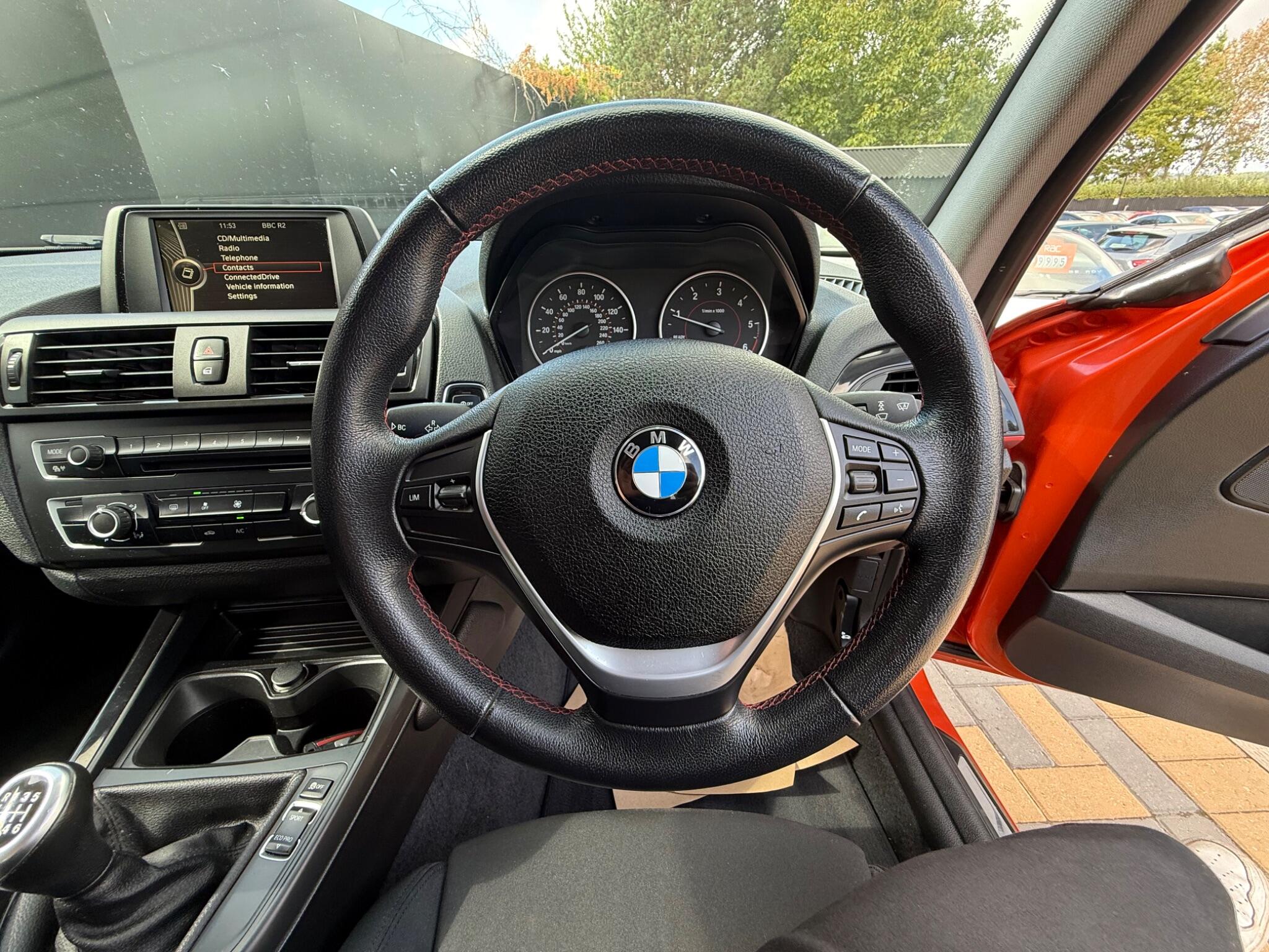 BMW 1 Series view 27
