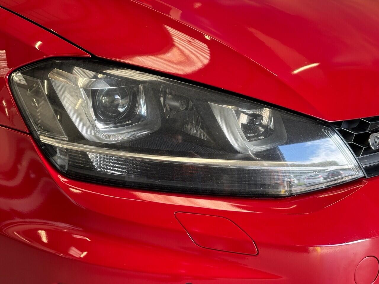 Volkswagen Golf view 41