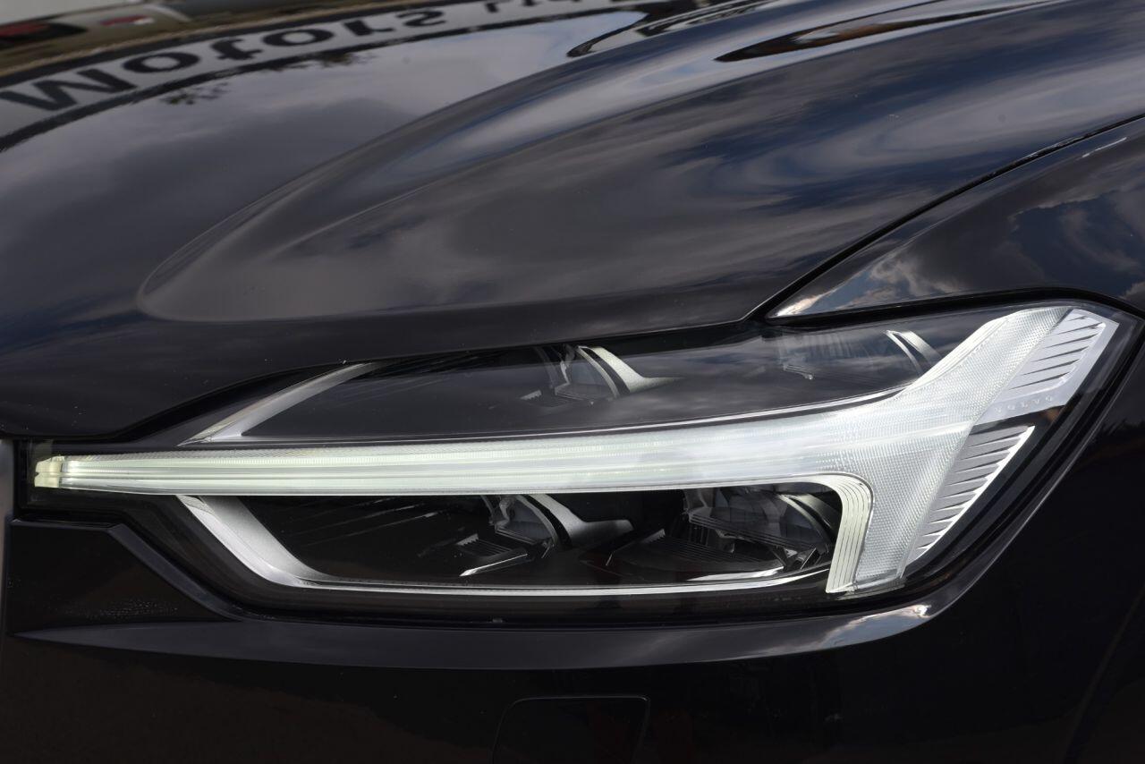 Volvo XC60 view 14