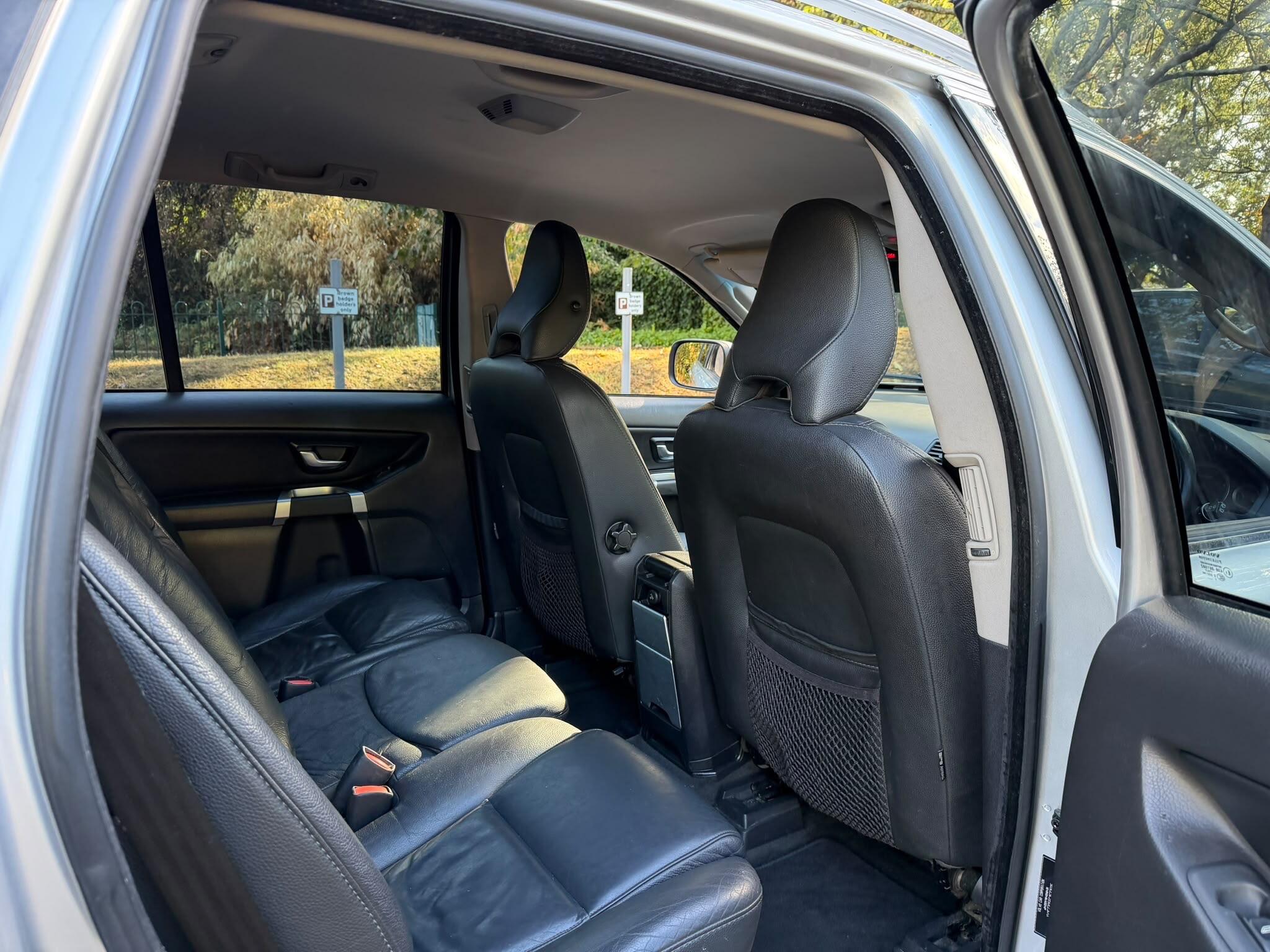 Volvo XC90 view 22