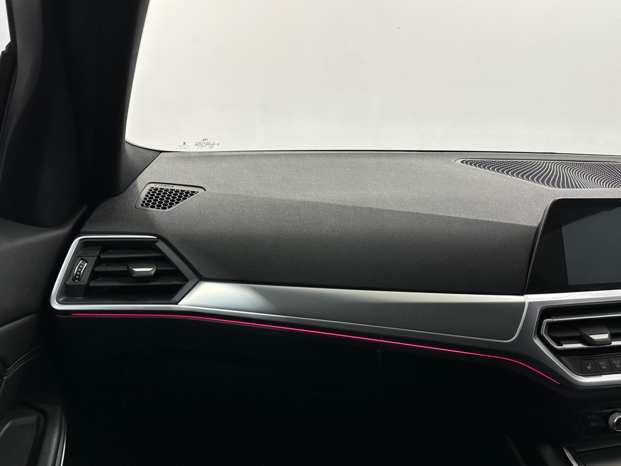 BMW 3 Series view 29