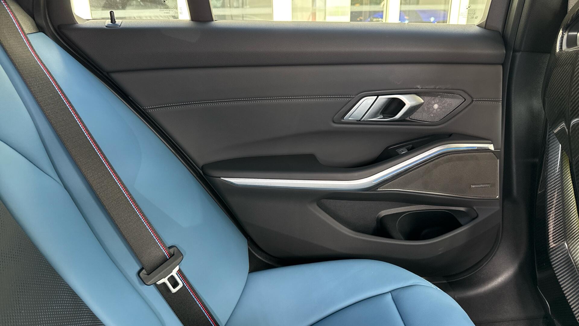 BMW M3 view 36