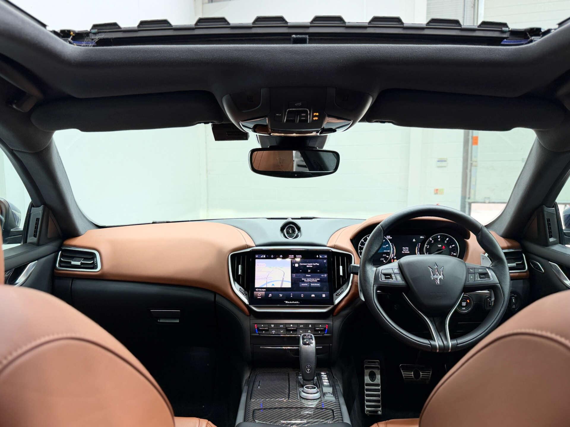 Maserati Ghibli view 18