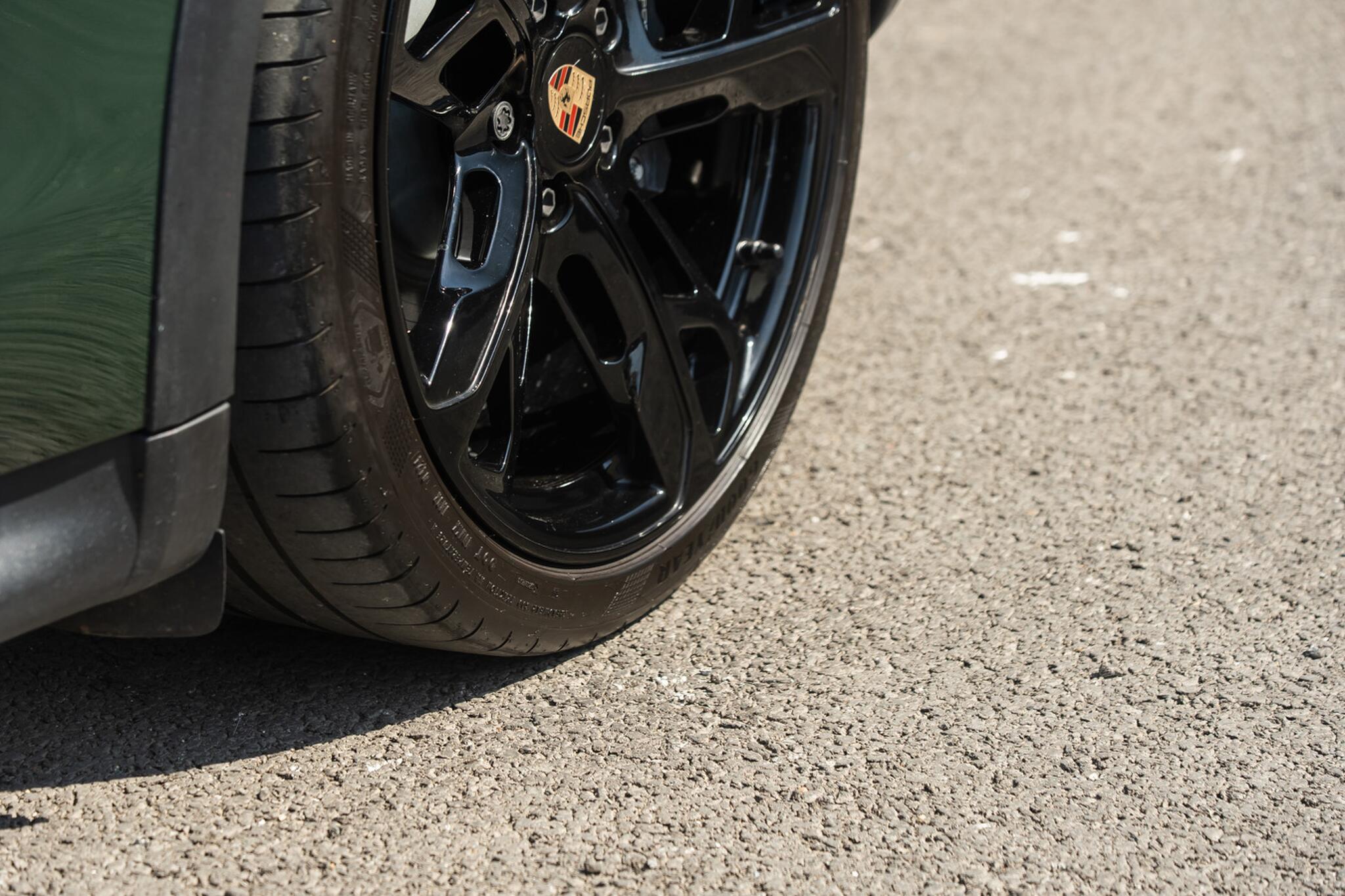 Porsche Taycan view 27