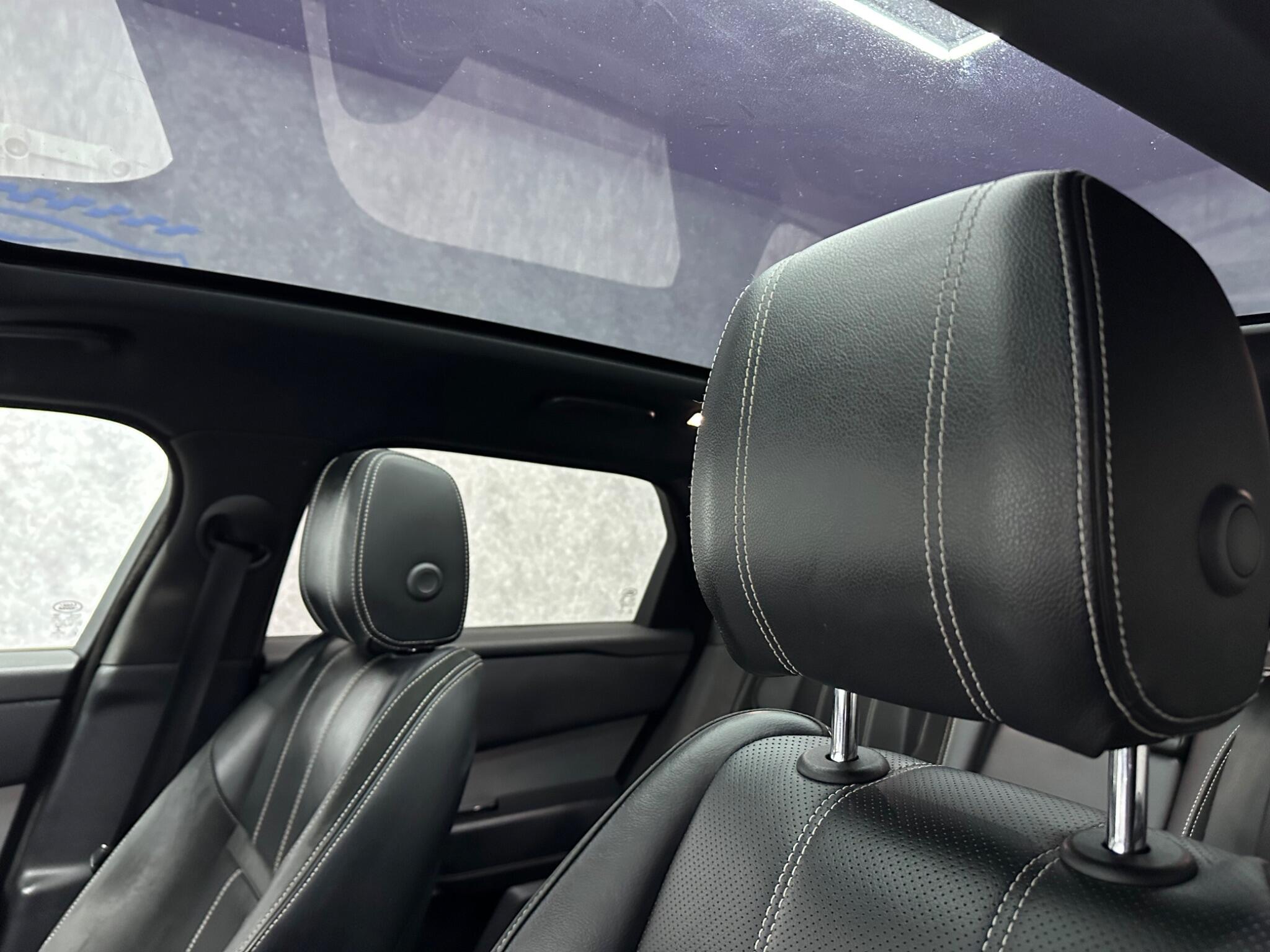 Land Rover Range Rover Velar view 34