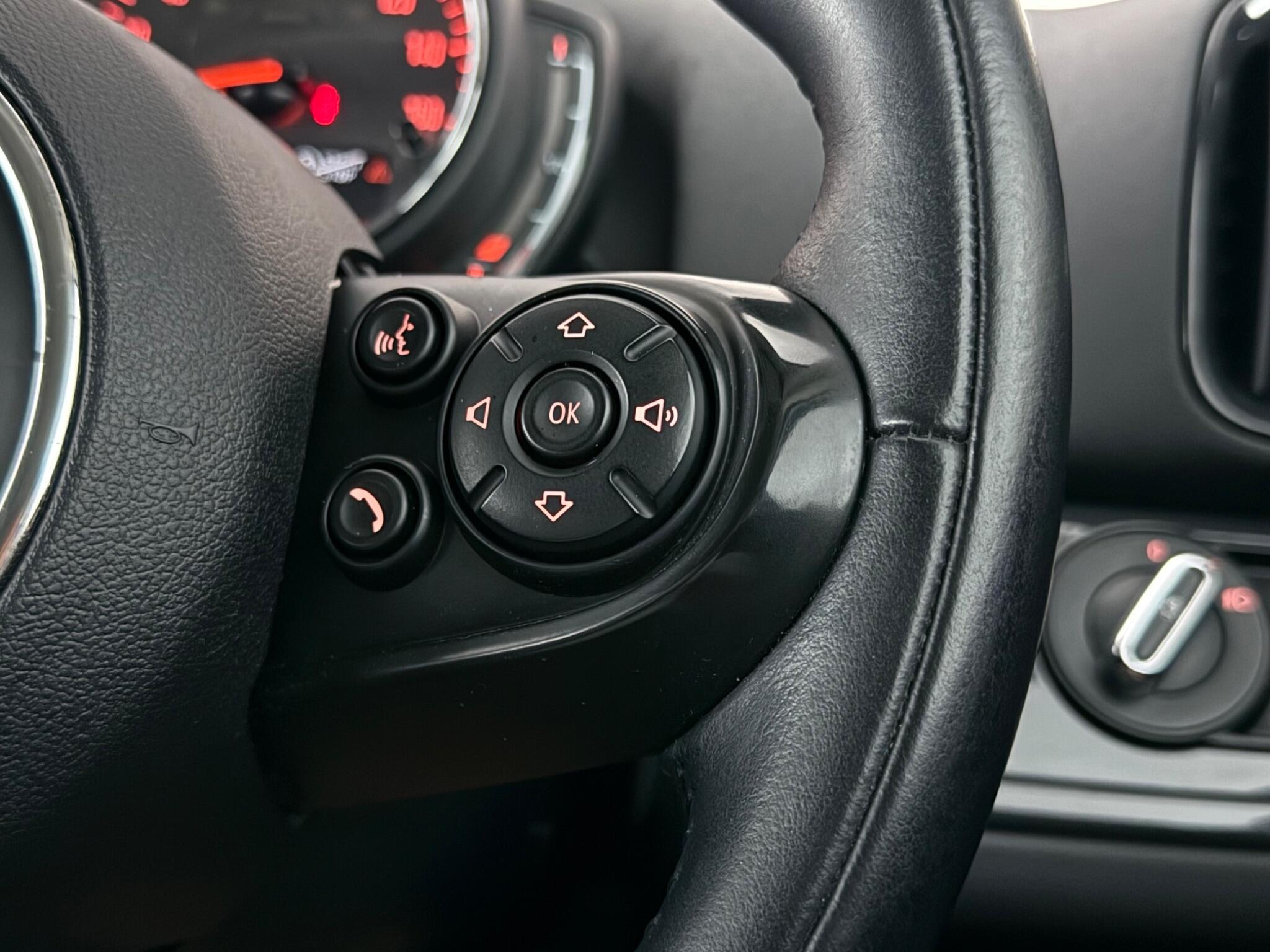 Mini Countryman view 14