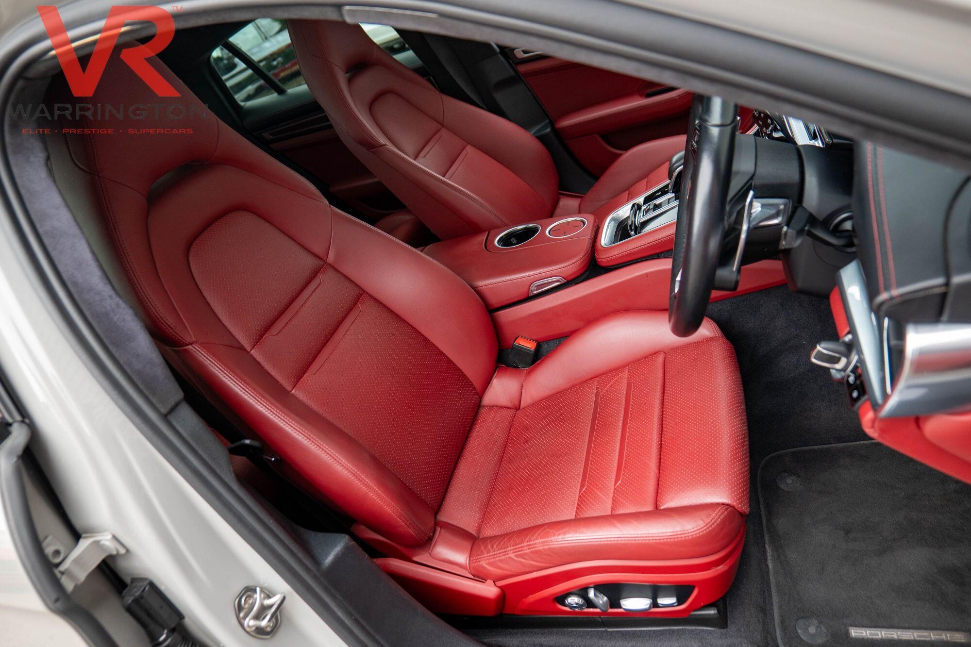 Porsche Panamera view 25