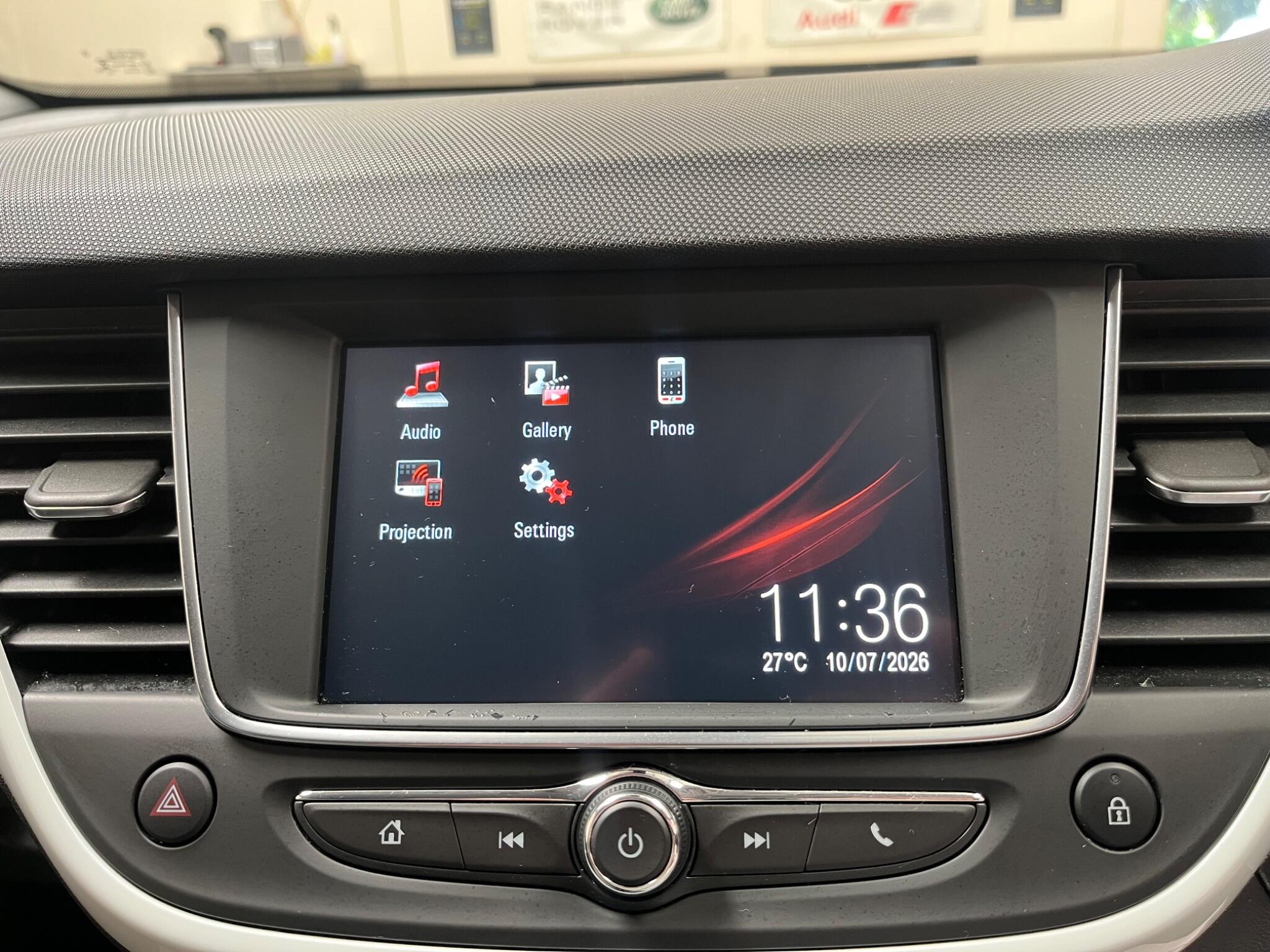 Vauxhall Crossland X view 17