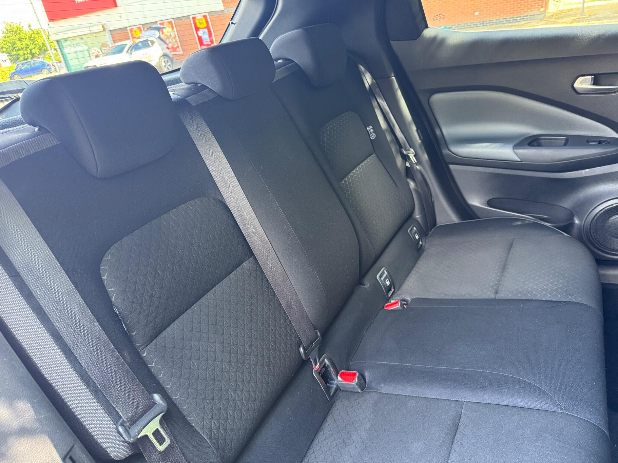 Nissan Juke view 25