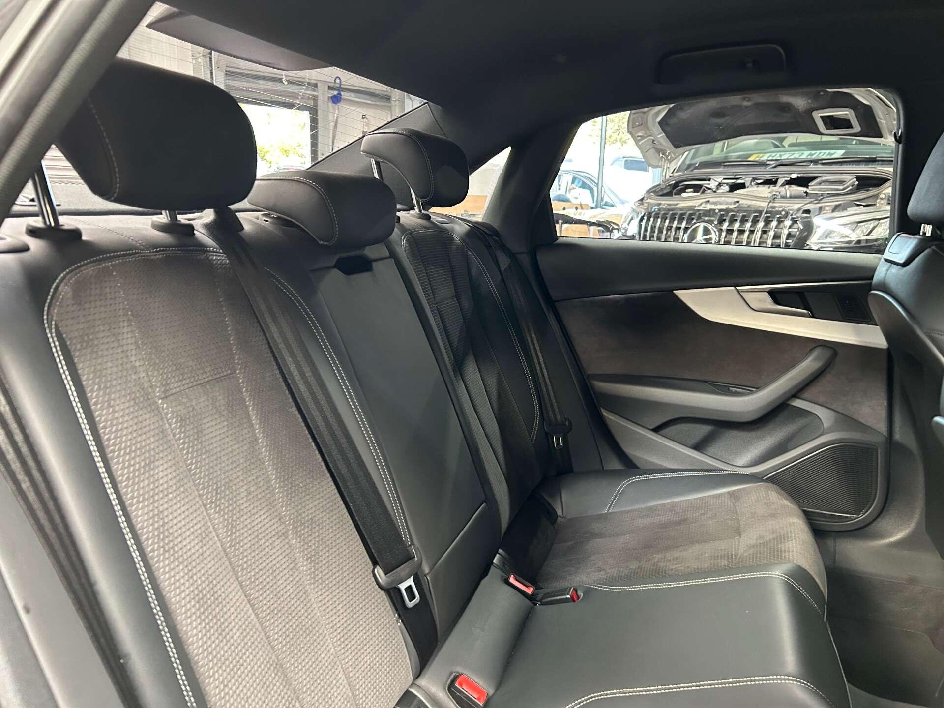 Audi A4 view 30