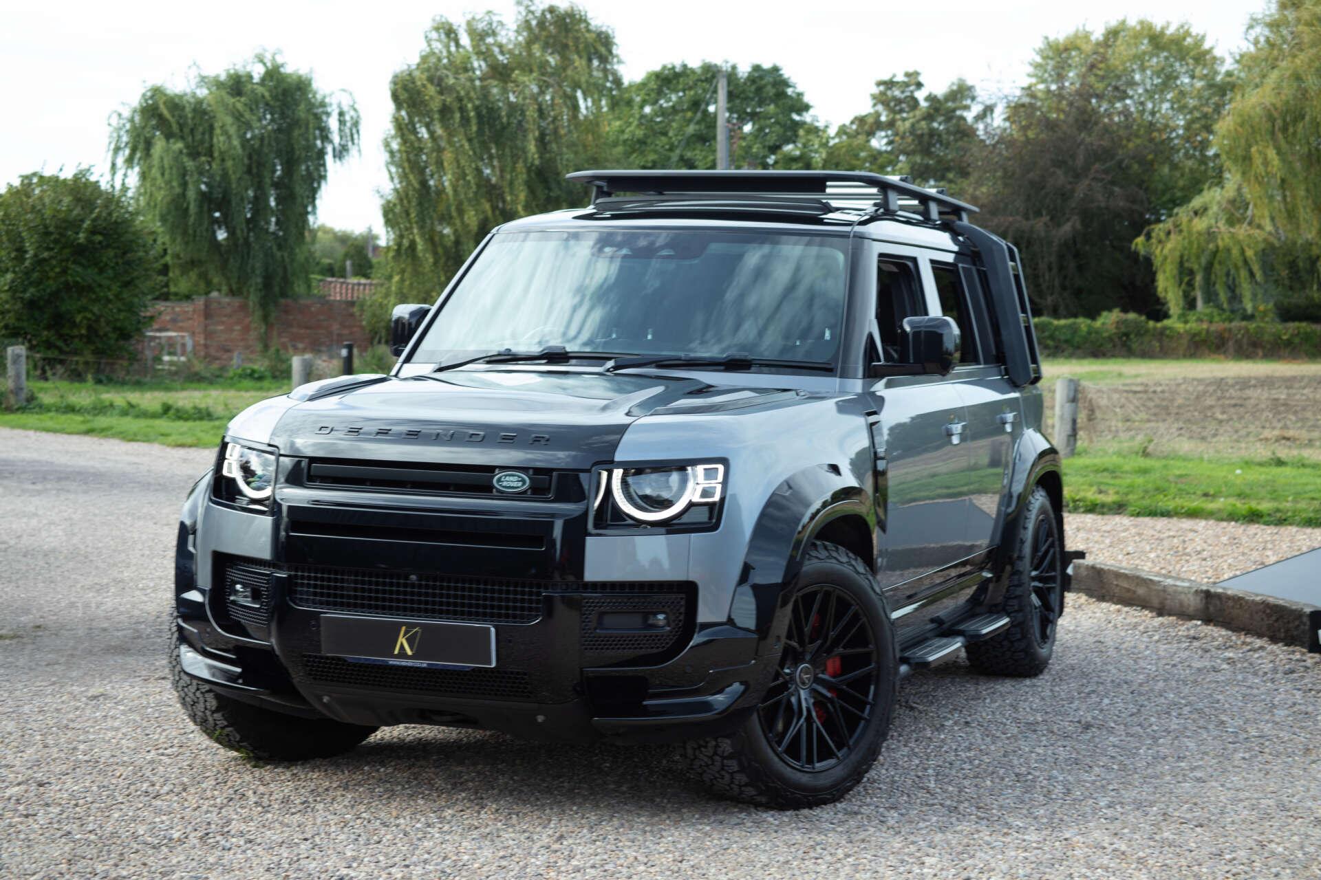 Land Rover Defender view 3