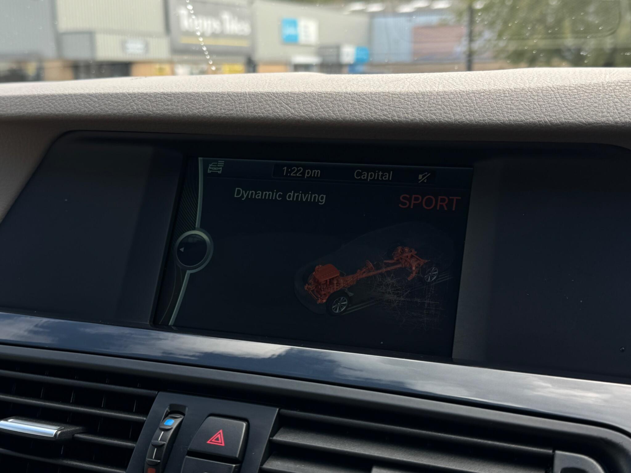 BMW 5 Series view 37