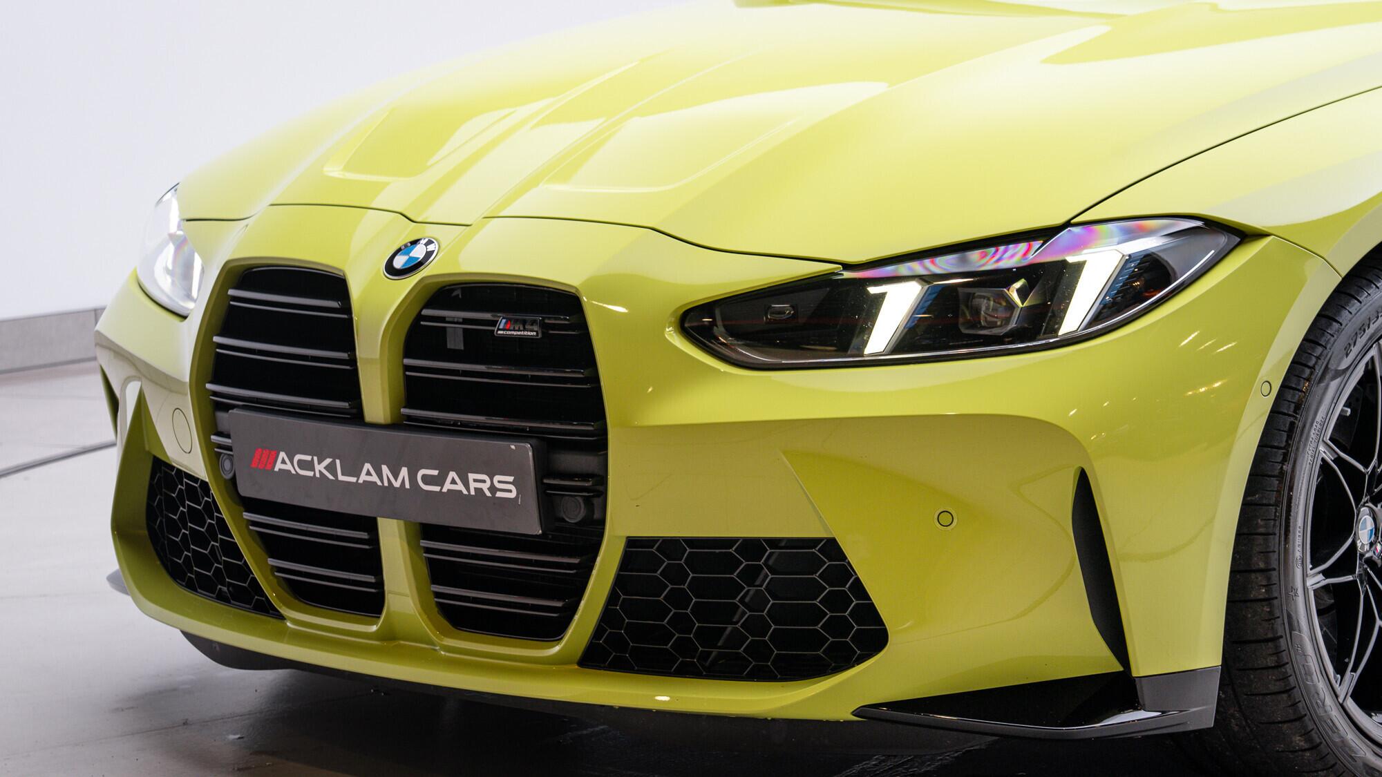 BMW M4 view 40